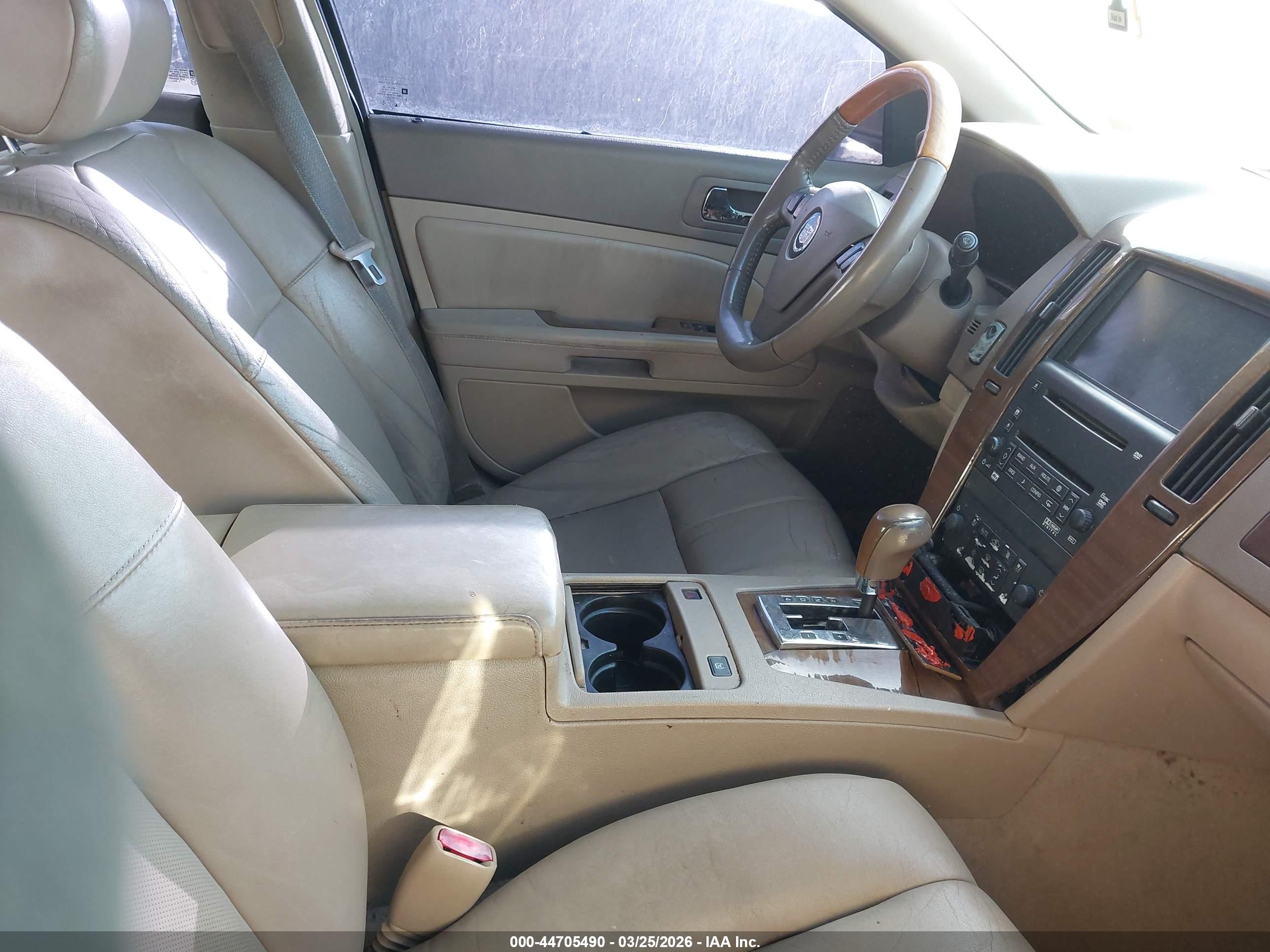CADILLAC STS image 5