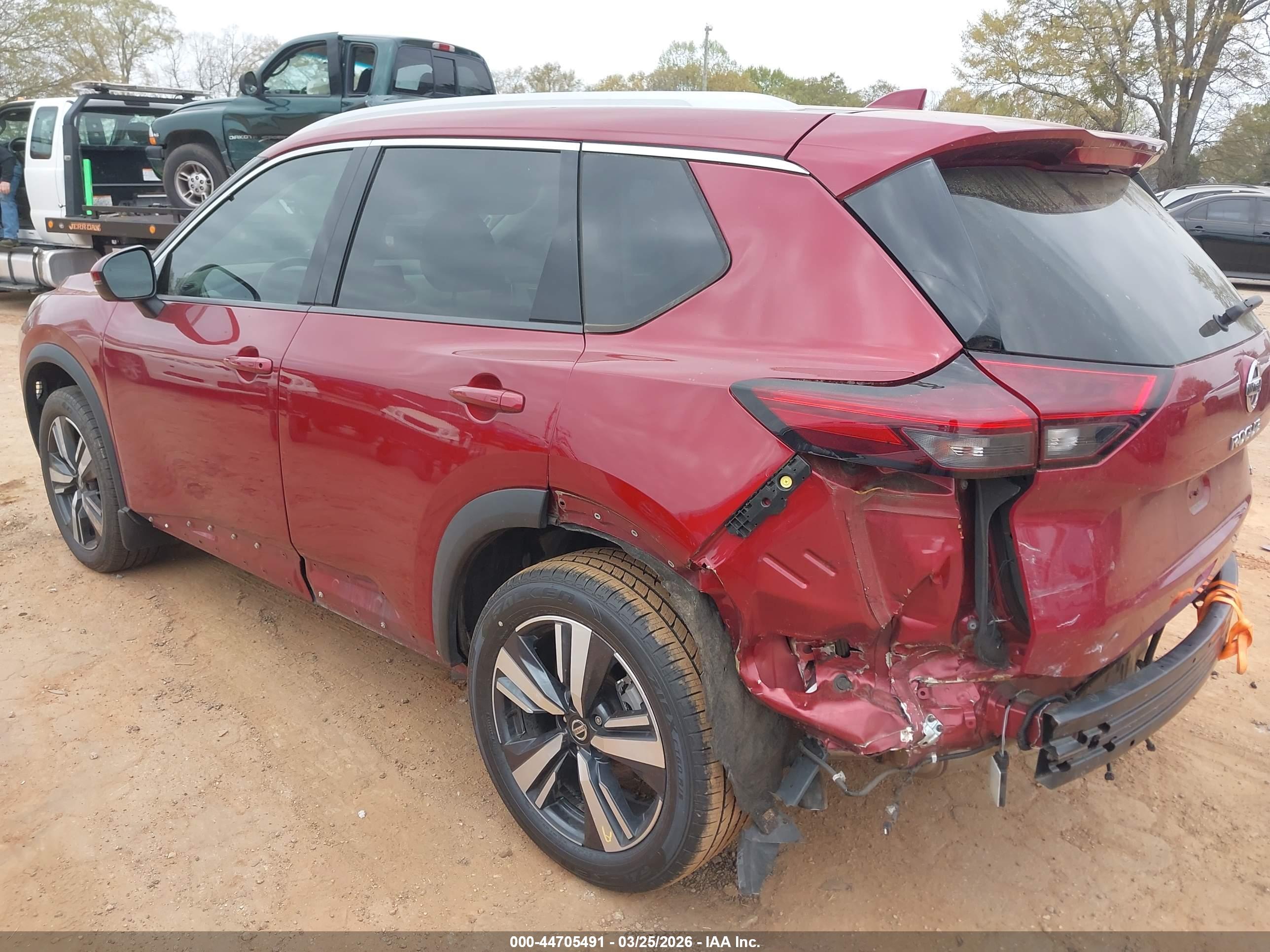NISSAN ROGUE image 6