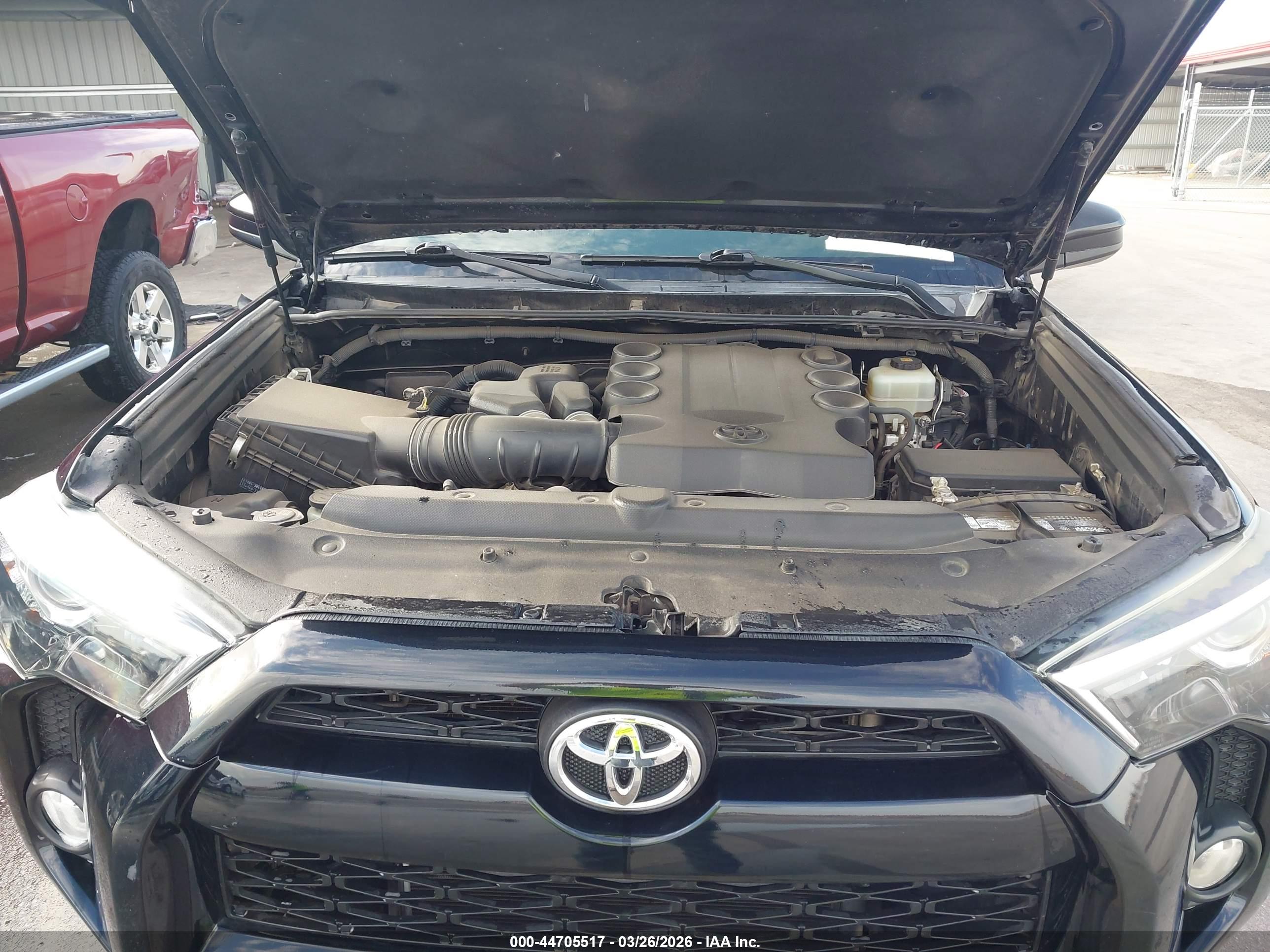 TOYOTA 4RUNNER image 10