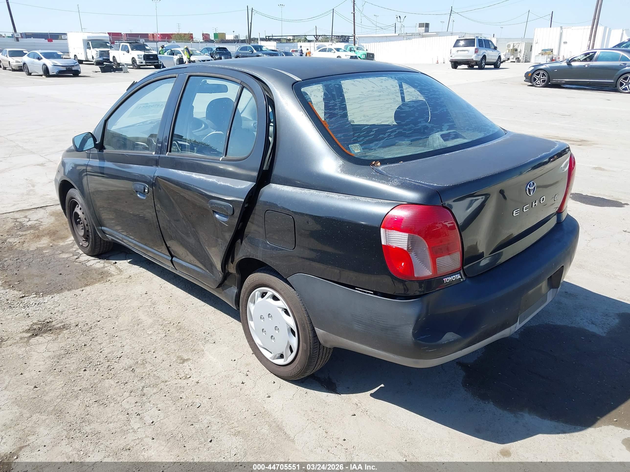 TOYOTA ECHO image 3