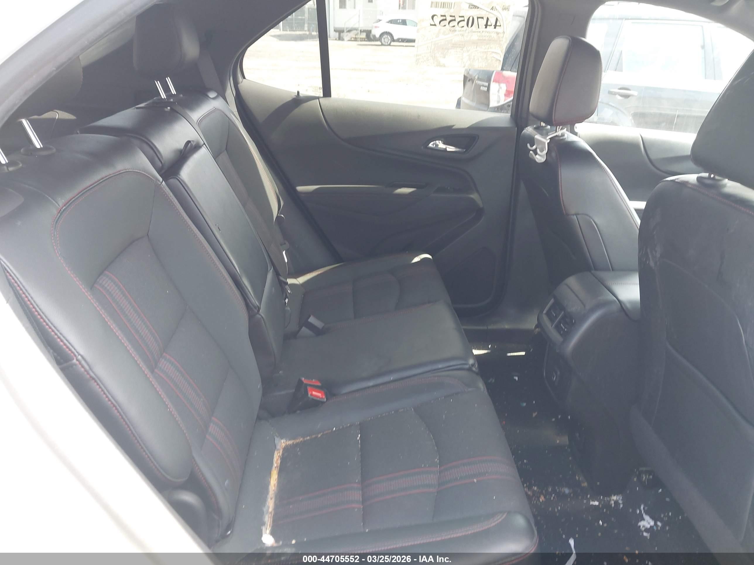 CHEVROLET EQUINOX image 8
