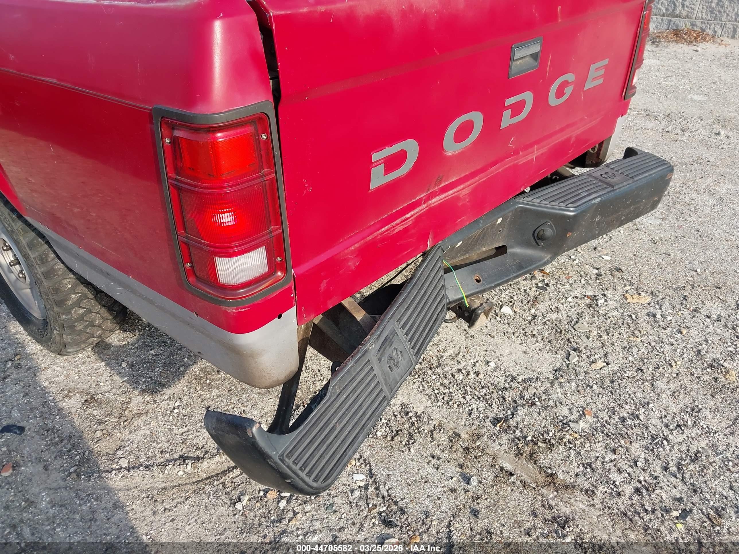 DODGE DAKOTA image 6