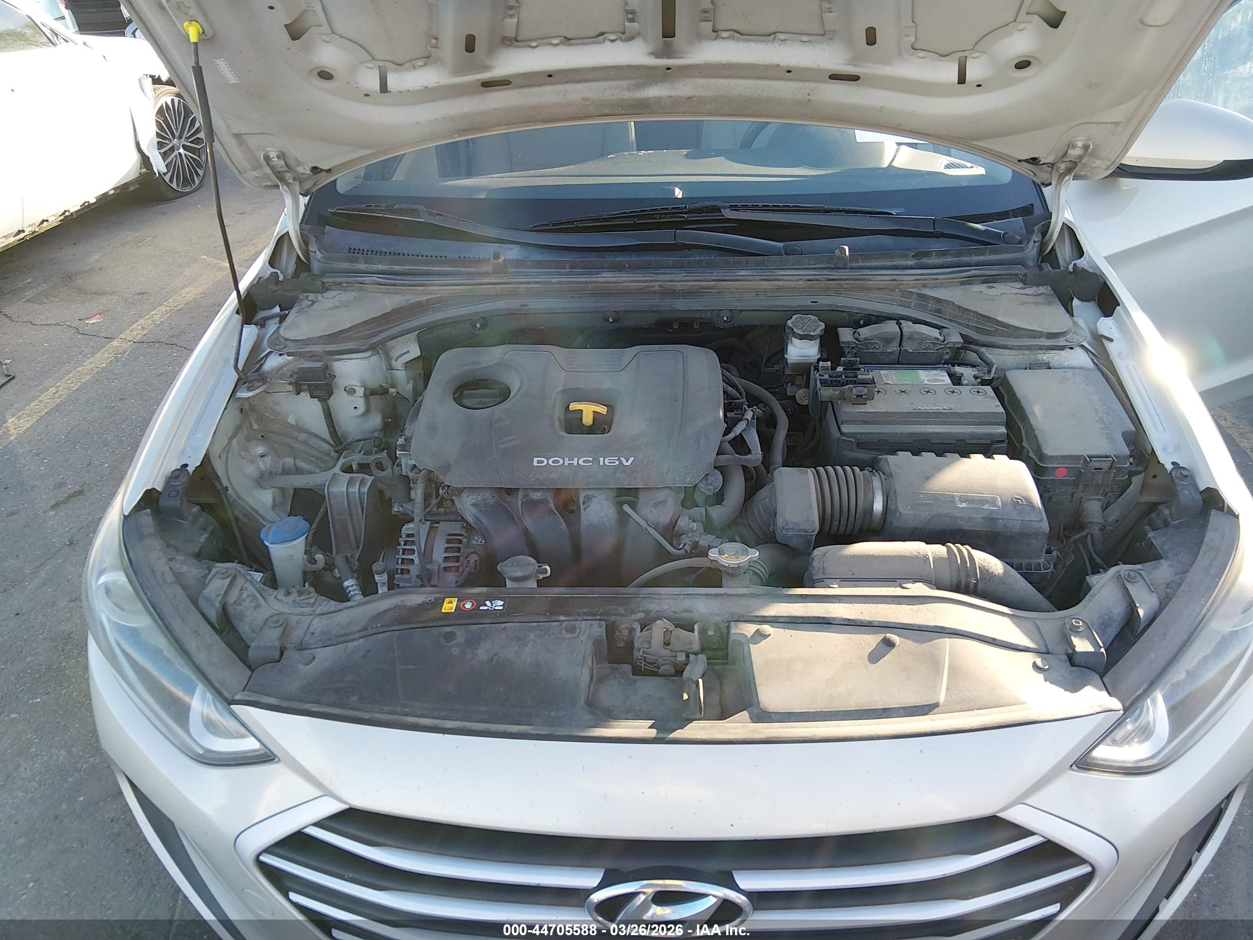 HYUNDAI ELANTRA image 10