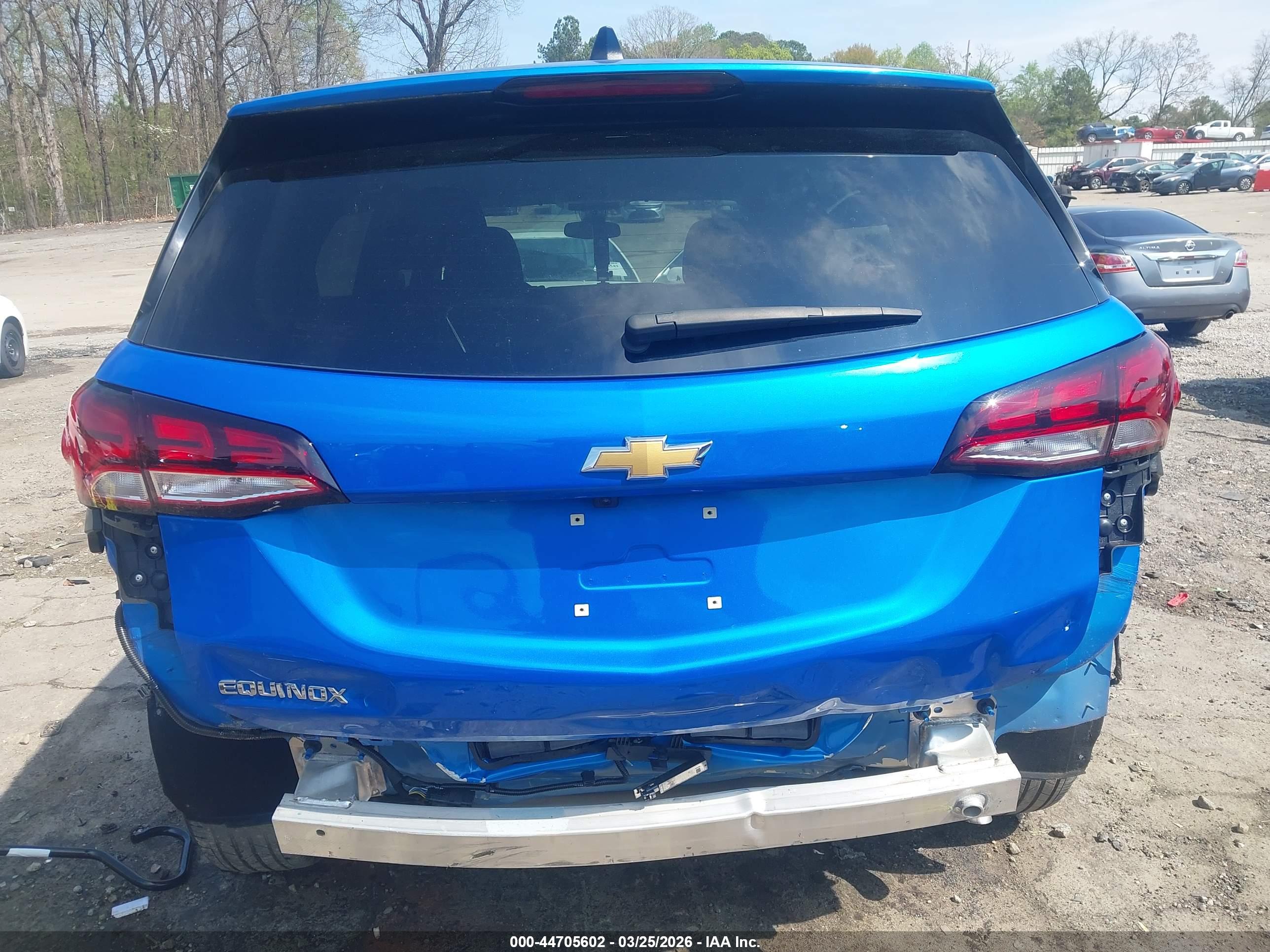 CHEVROLET EQUINOX image 6
