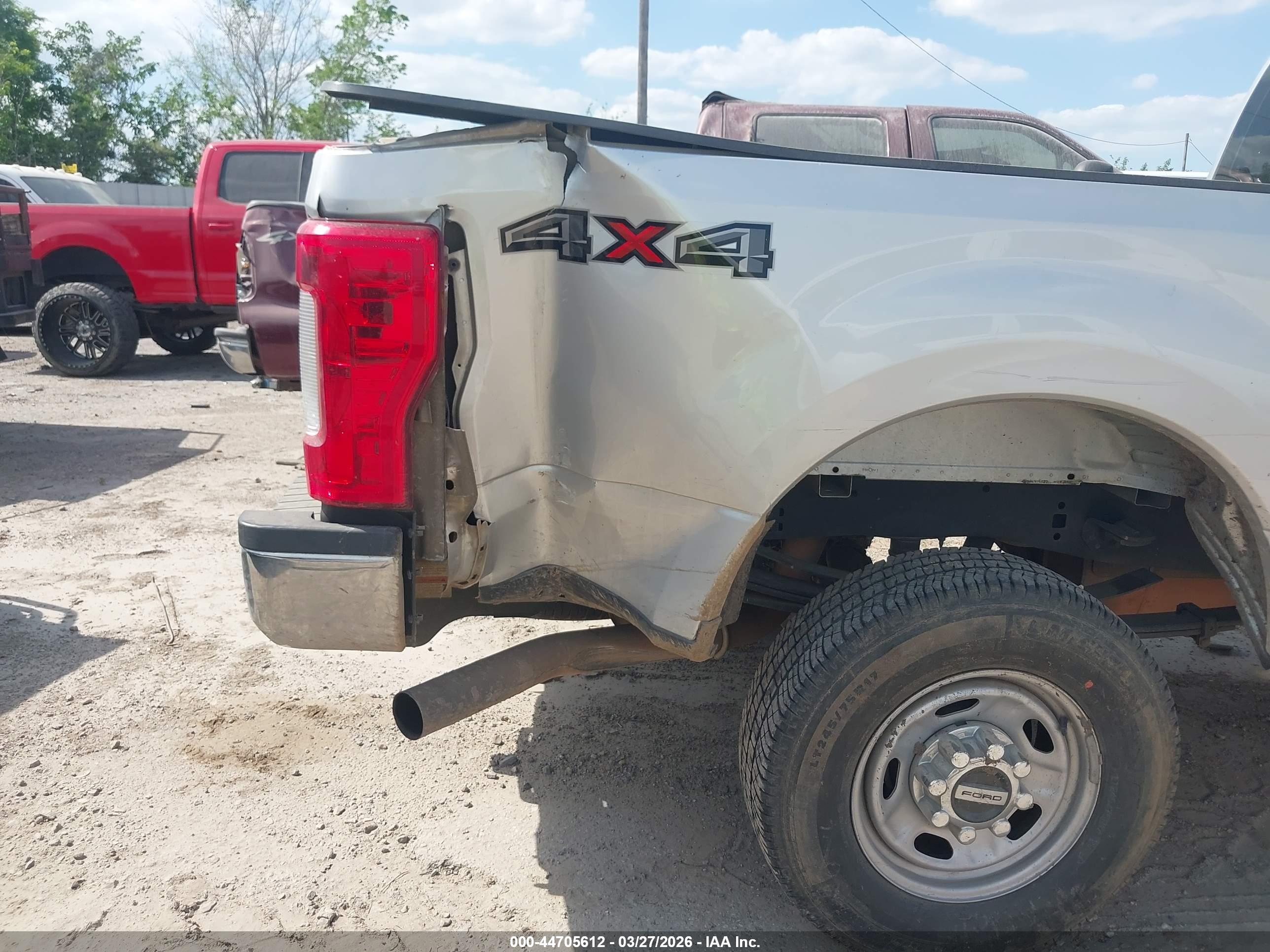 FORD F-350 image 6