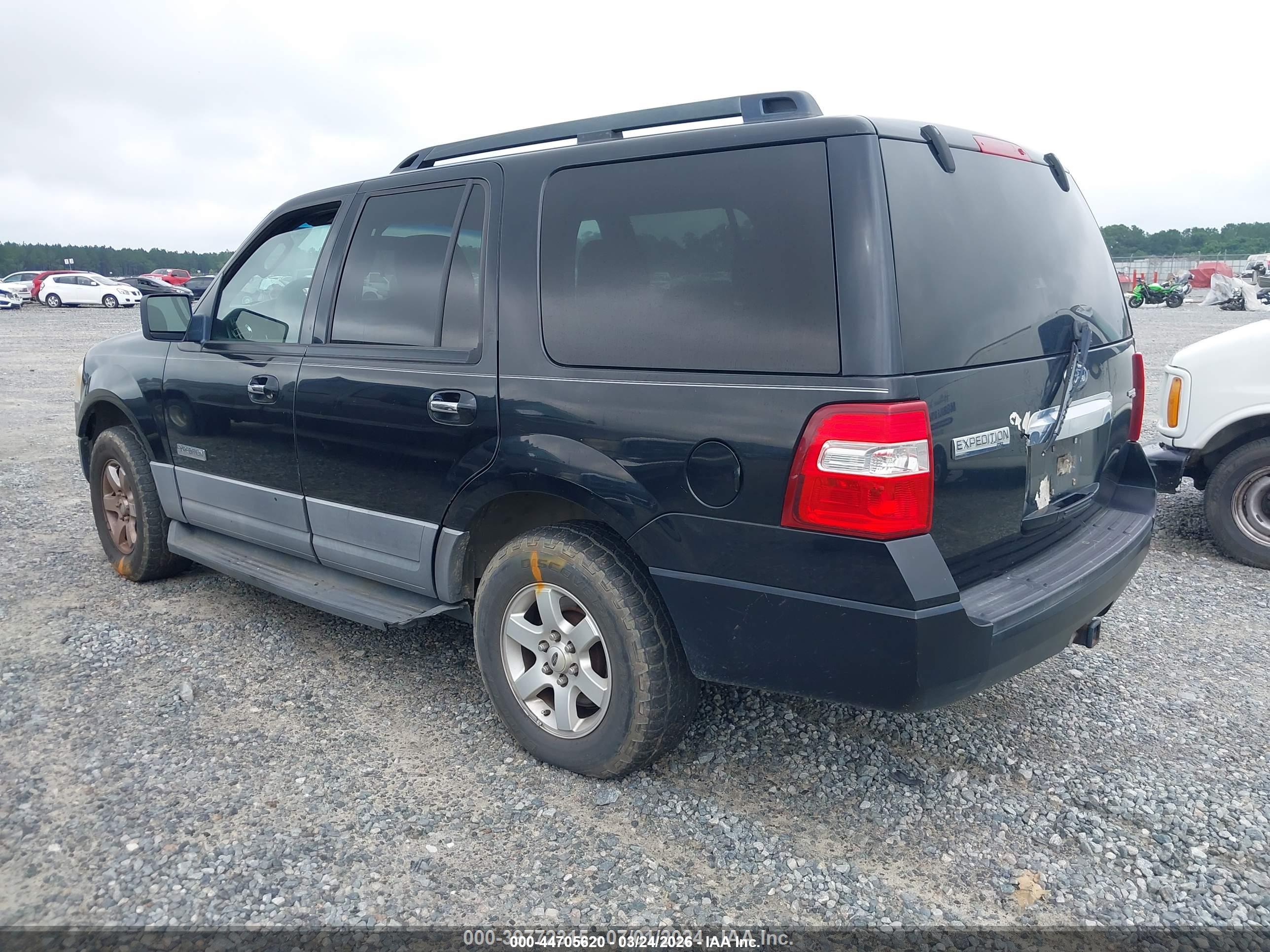 FORD EXPEDITION image 3