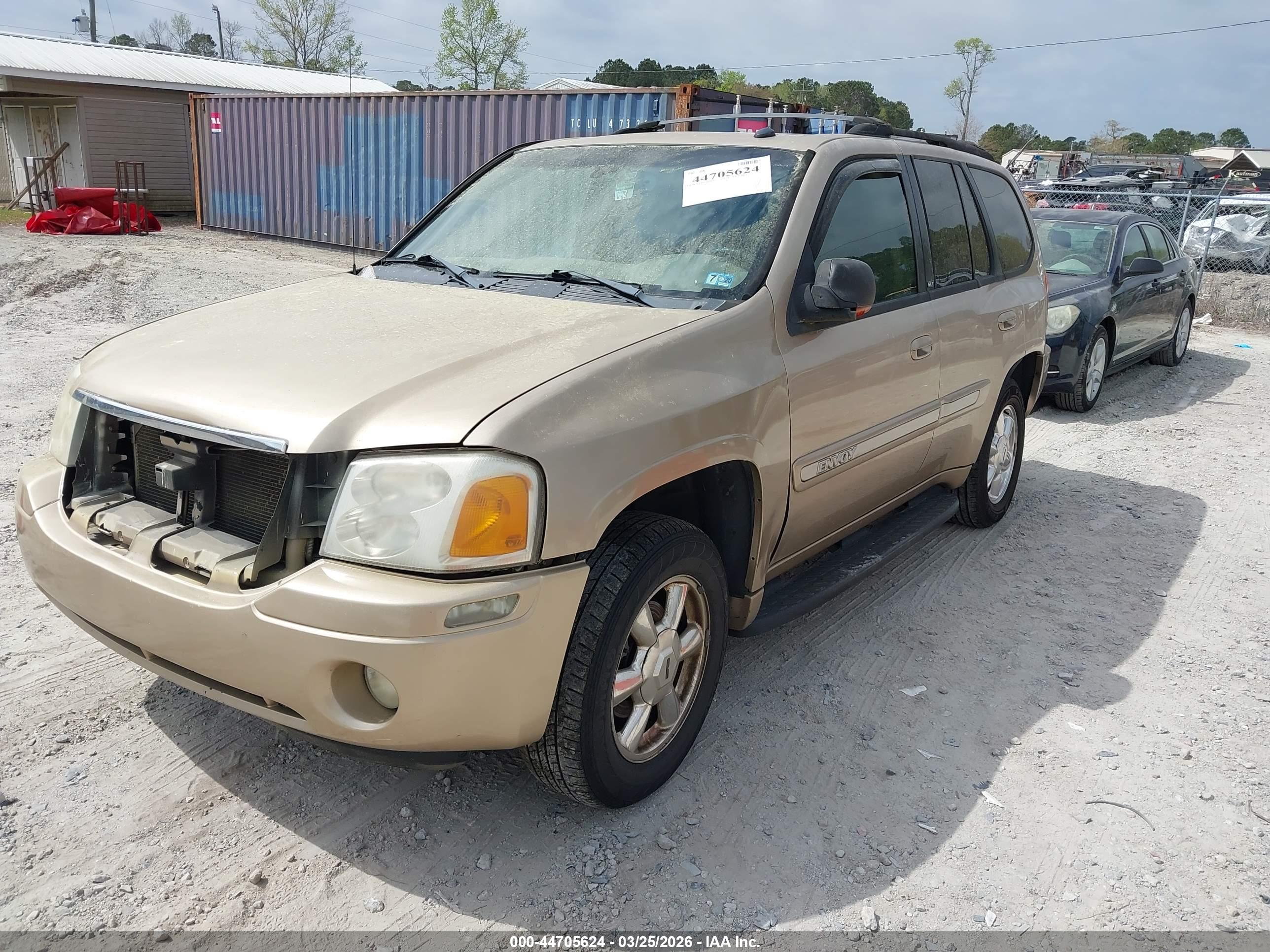 GMC ENVOY image 2