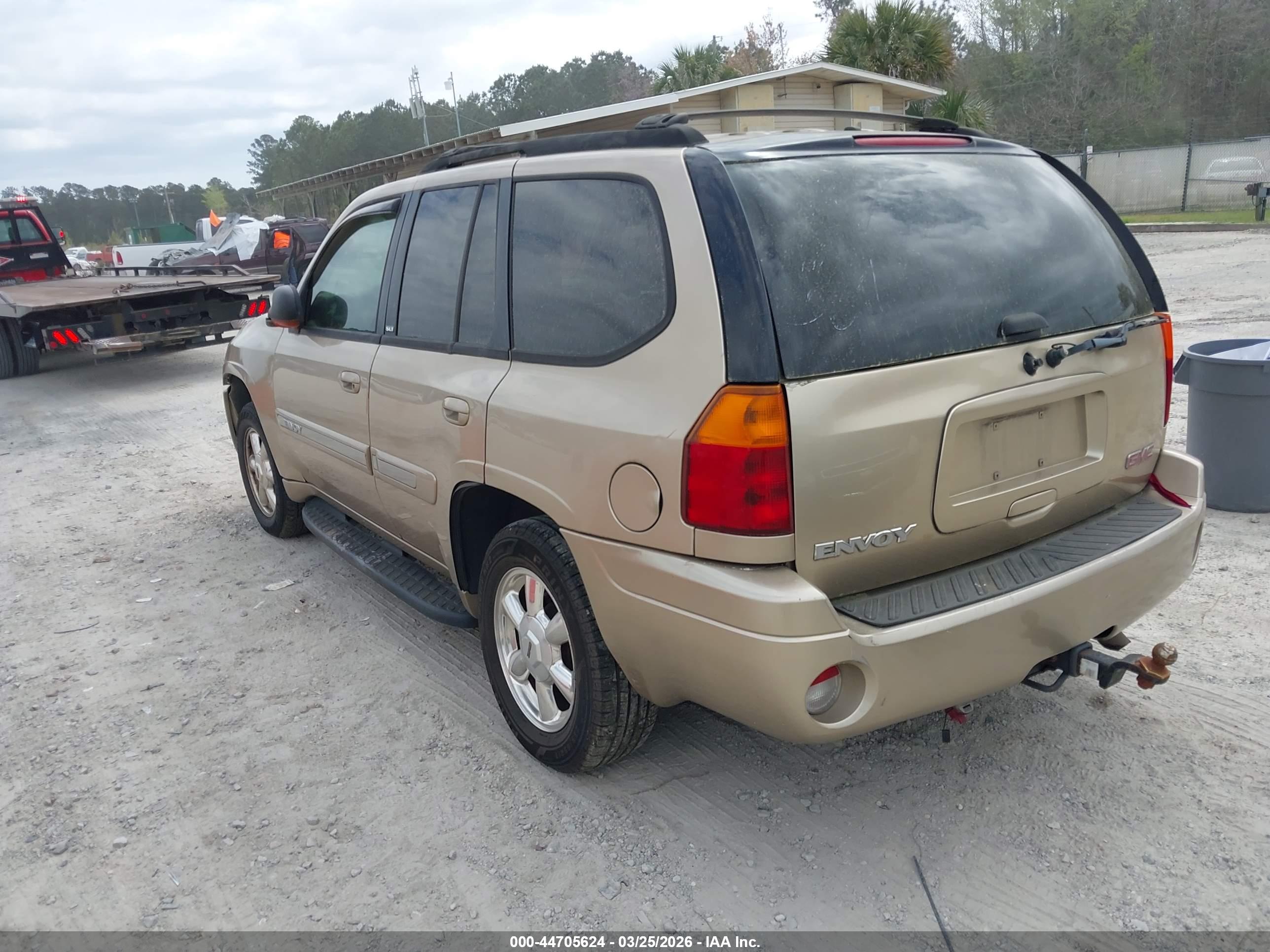 GMC ENVOY image 3