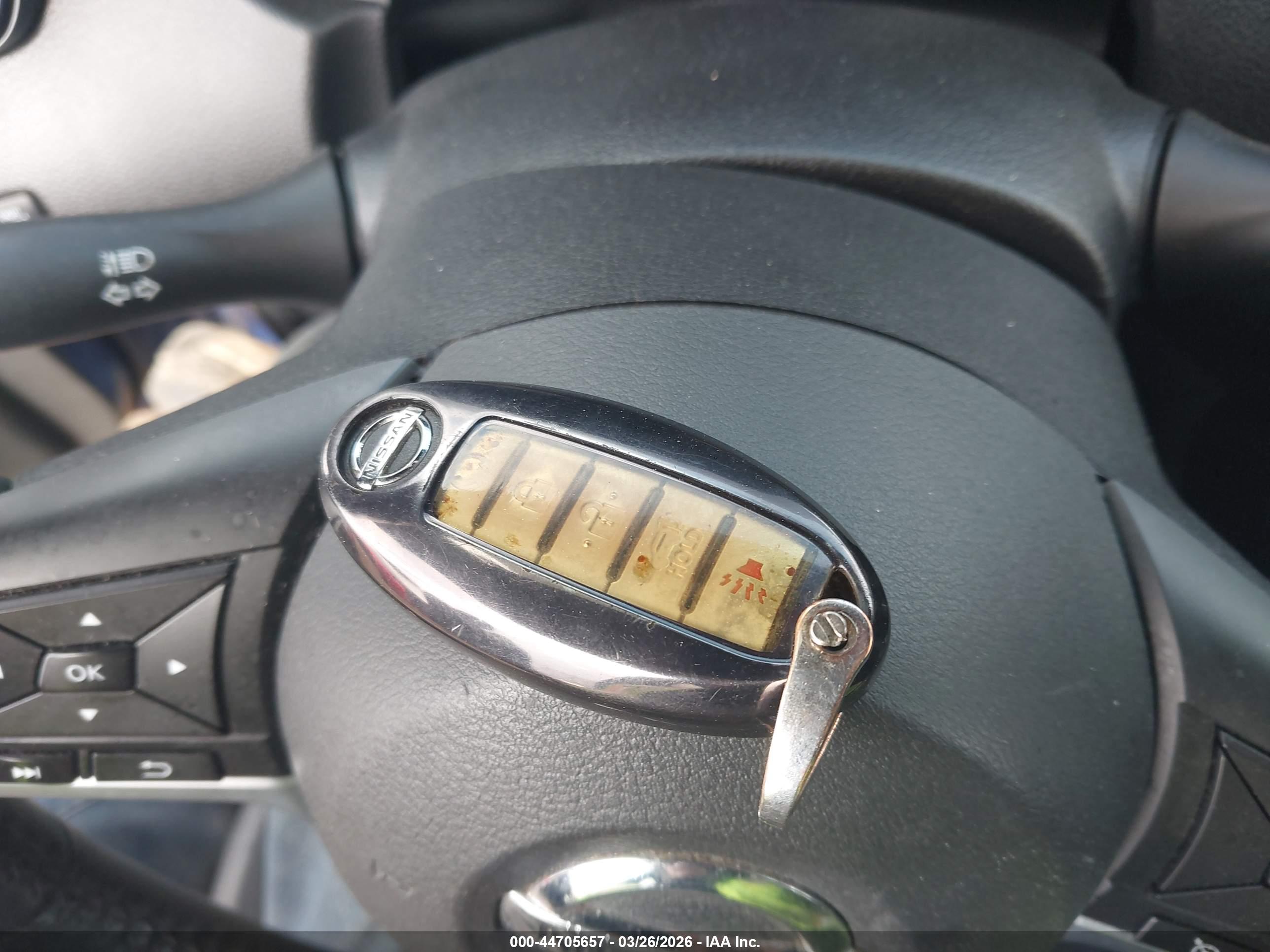 NISSAN ROGUE image 11