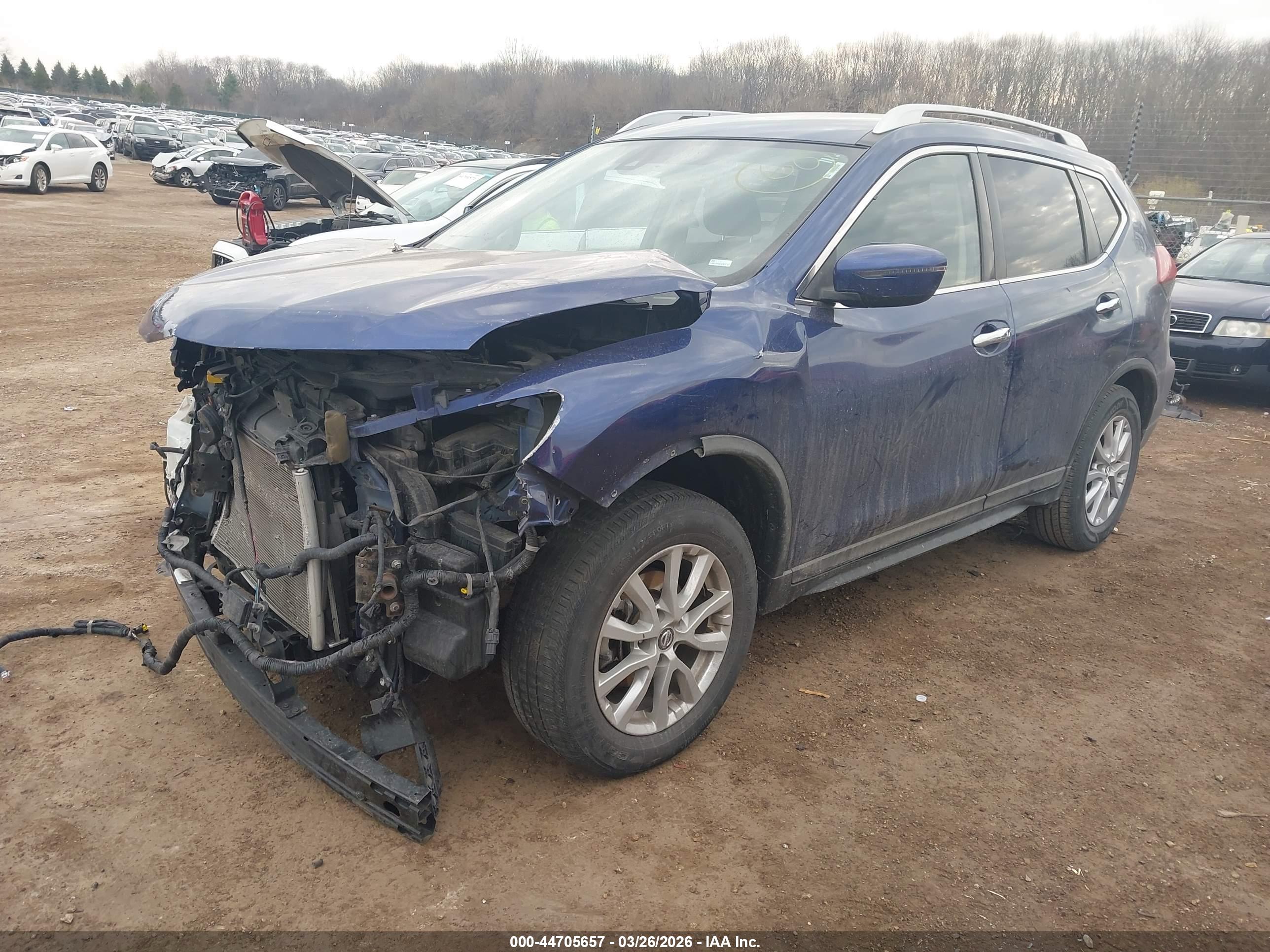 NISSAN ROGUE image 2