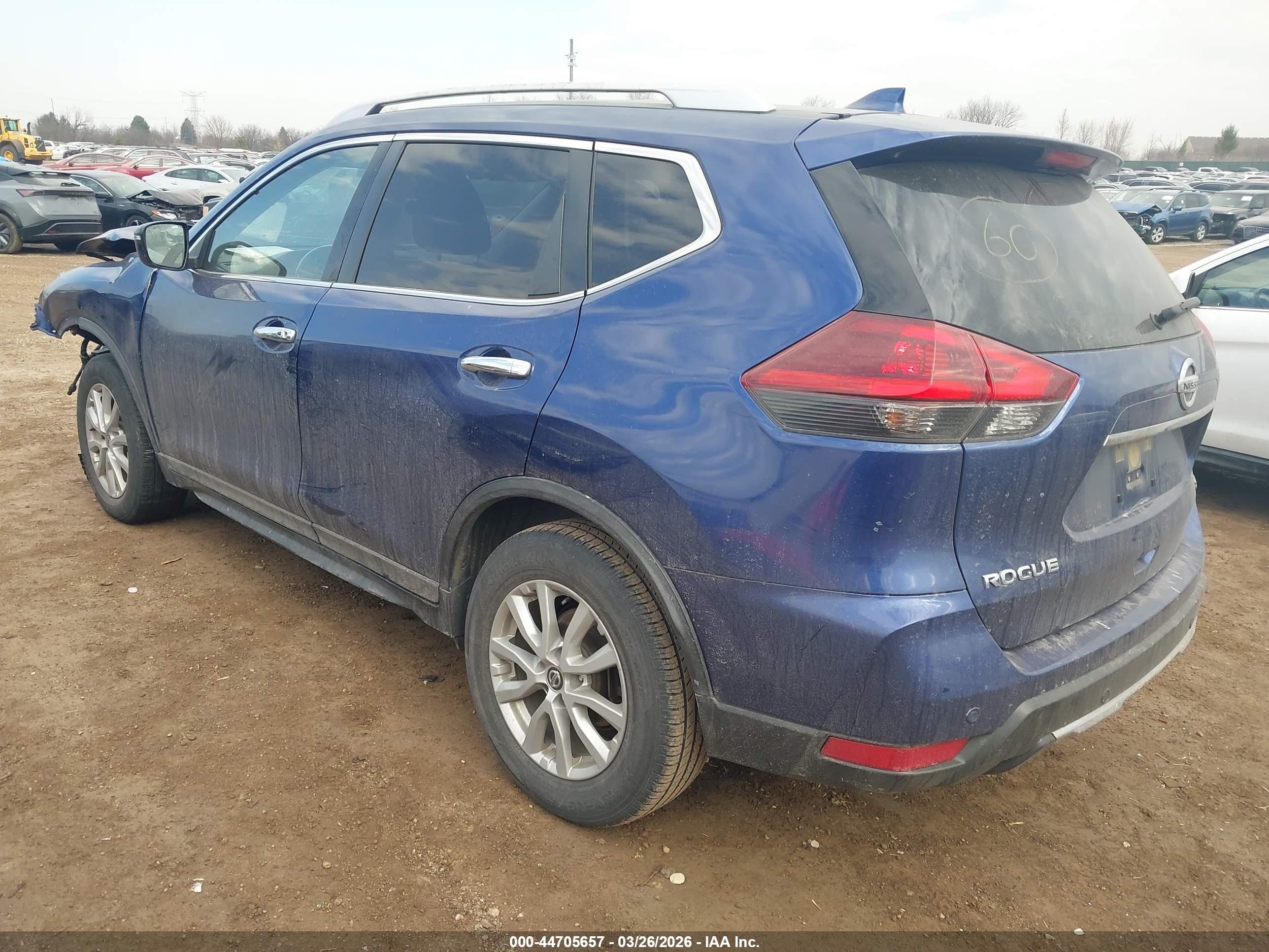 NISSAN ROGUE image 3