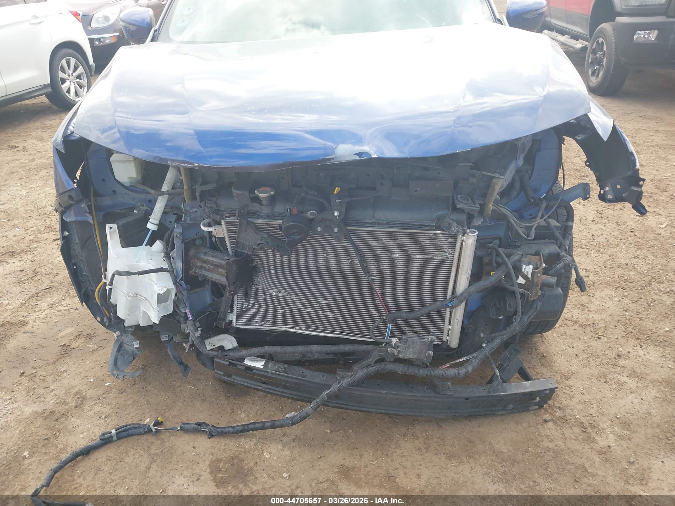 NISSAN ROGUE image 6