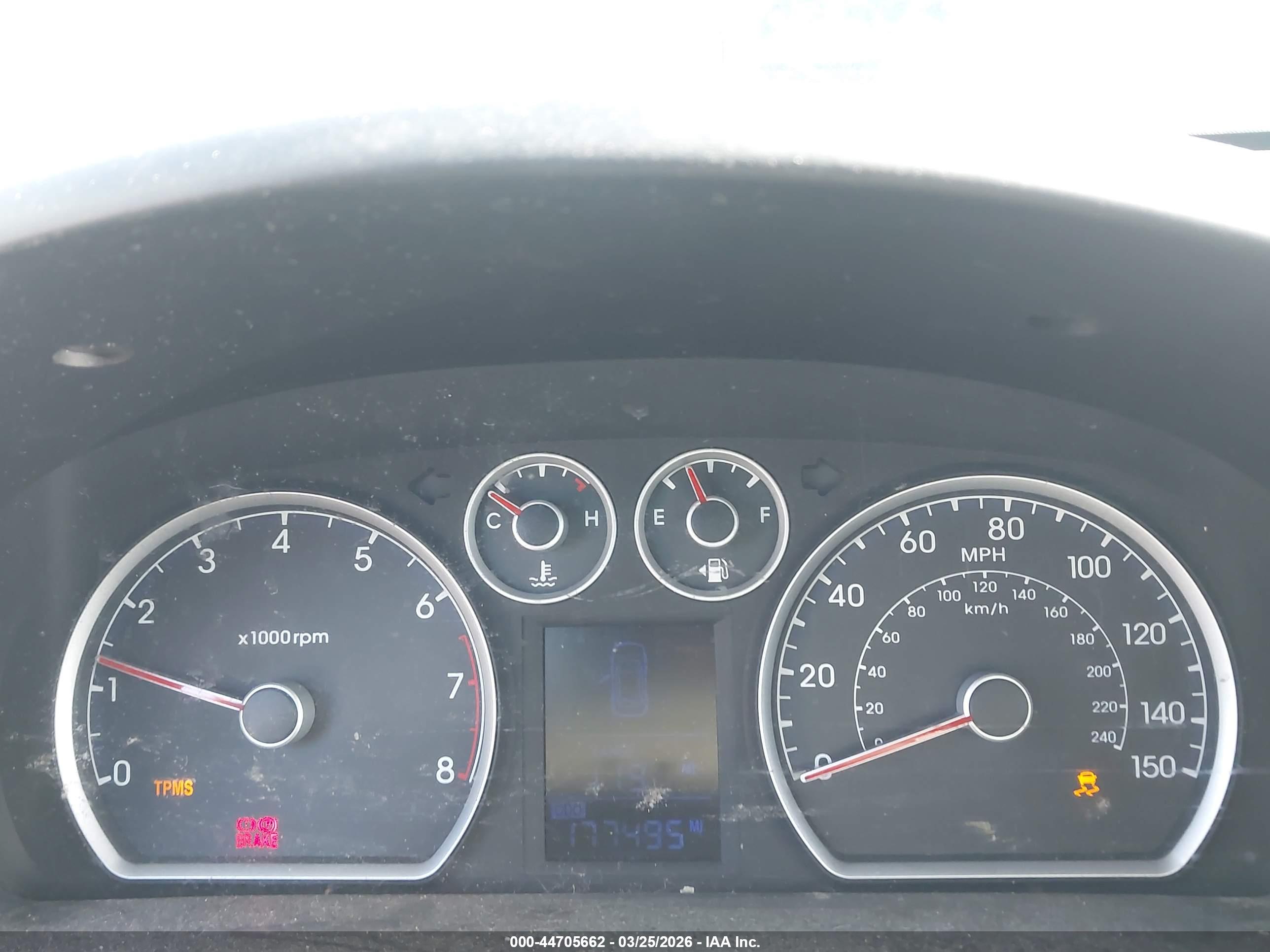 HYUNDAI ELANTRA image 7