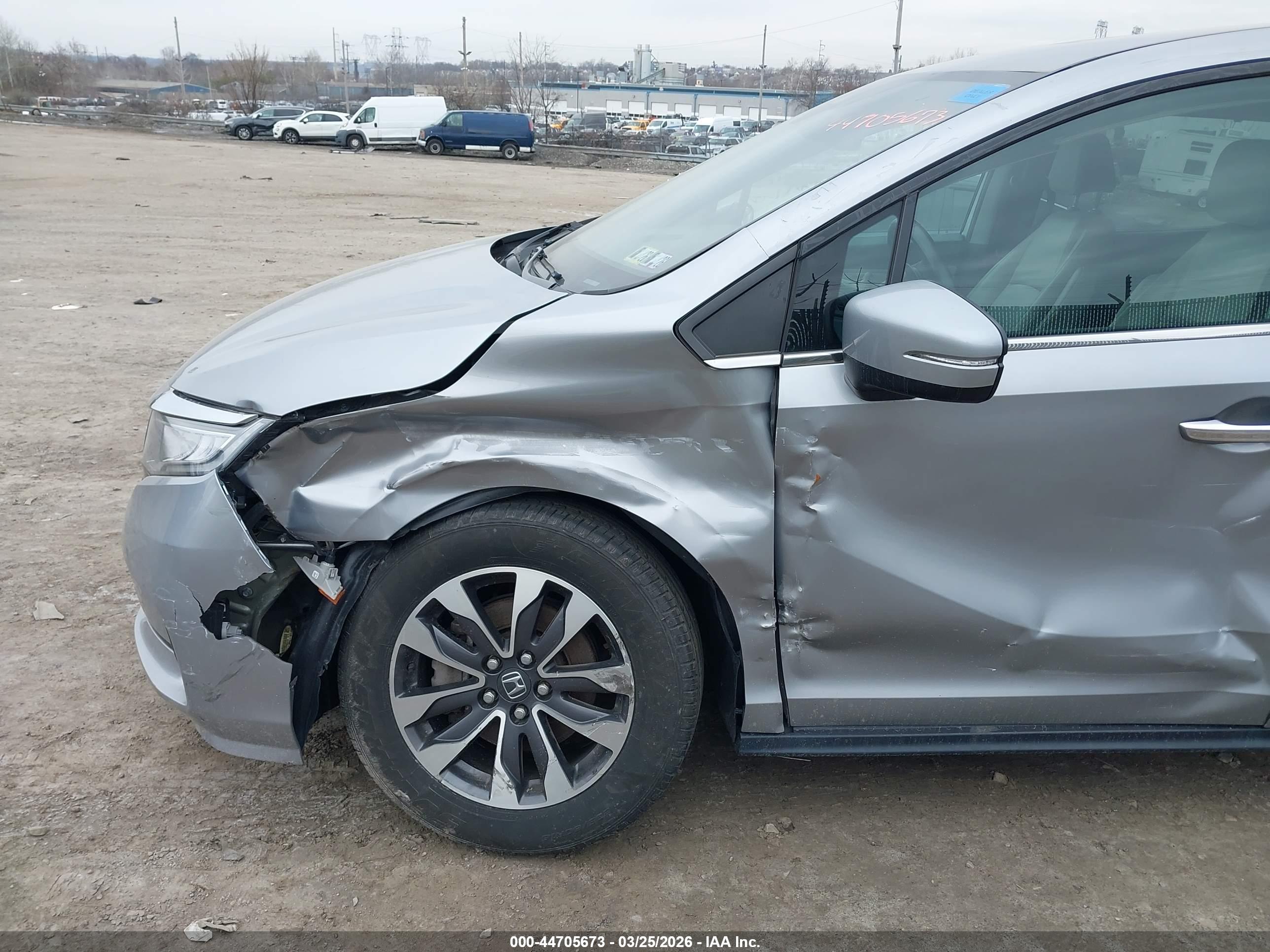 HONDA ODYSSEY image 6