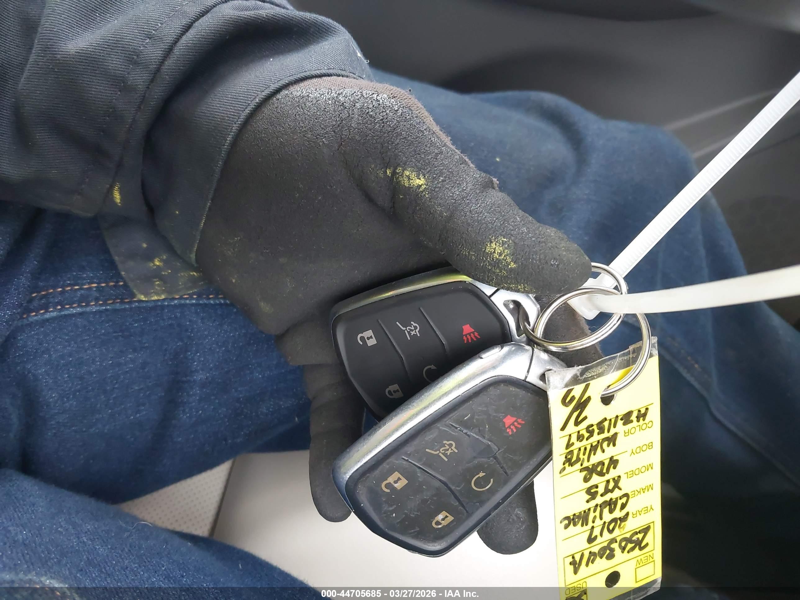 CADILLAC XT5 image 11