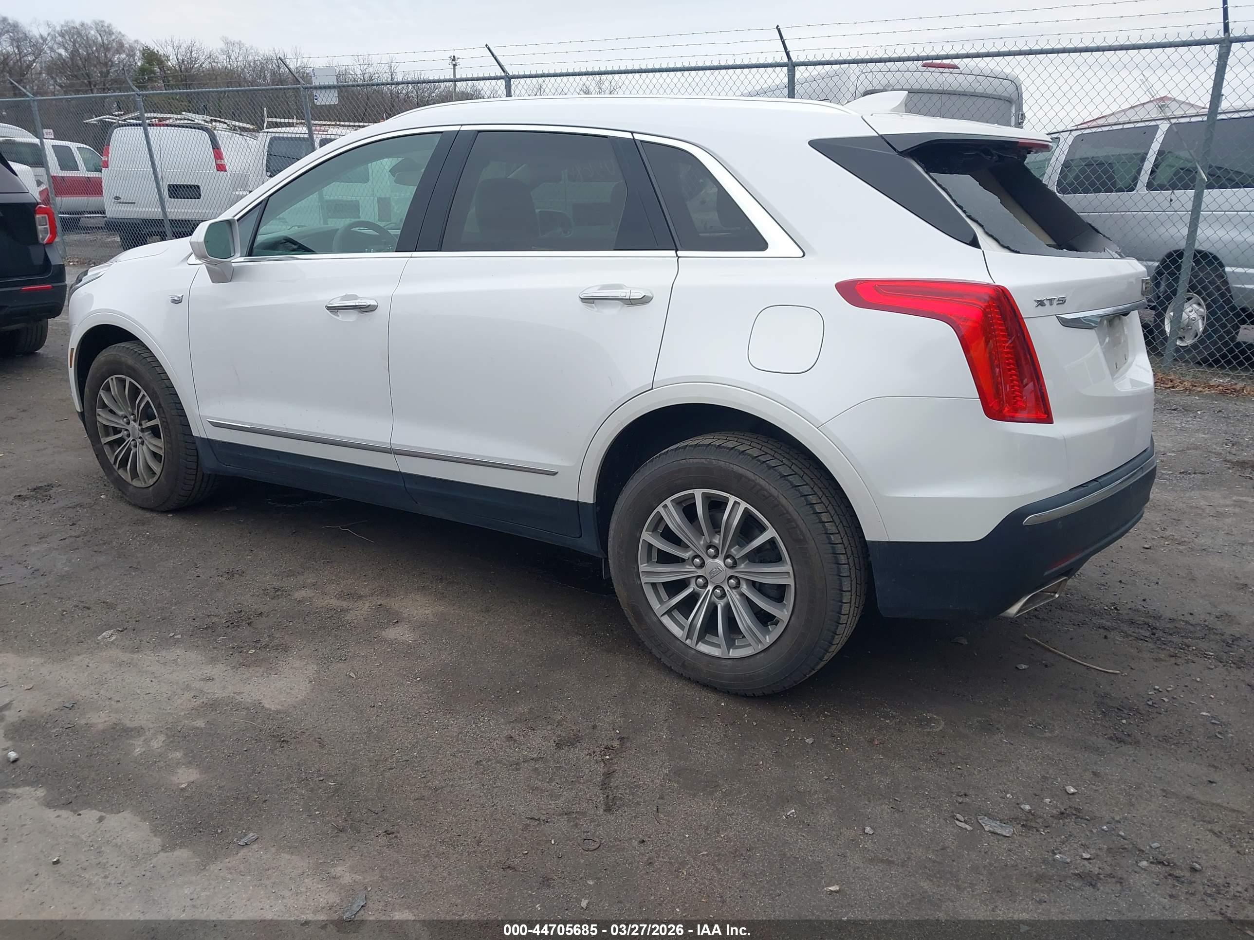 CADILLAC XT5 image 3
