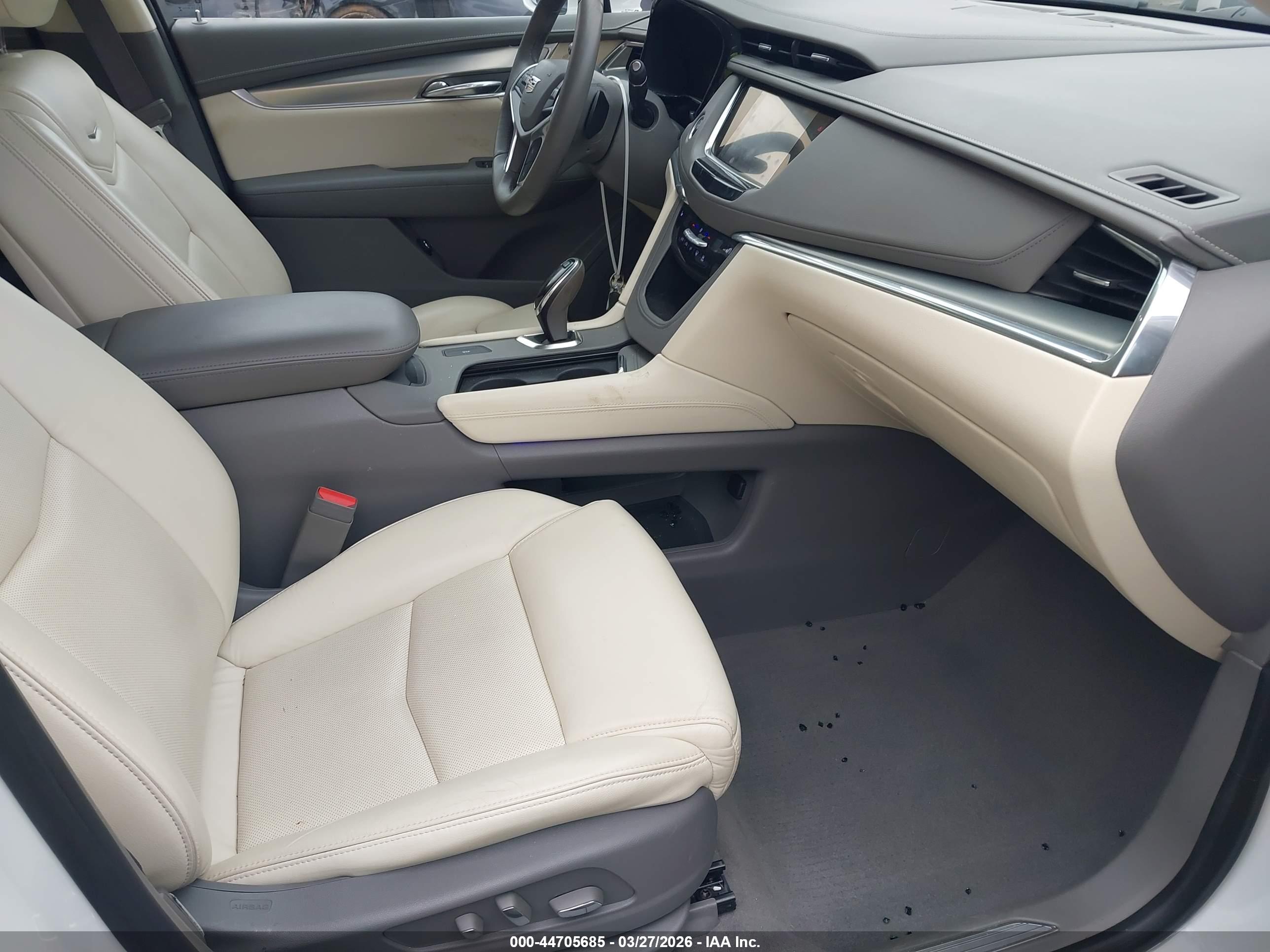 CADILLAC XT5 image 5