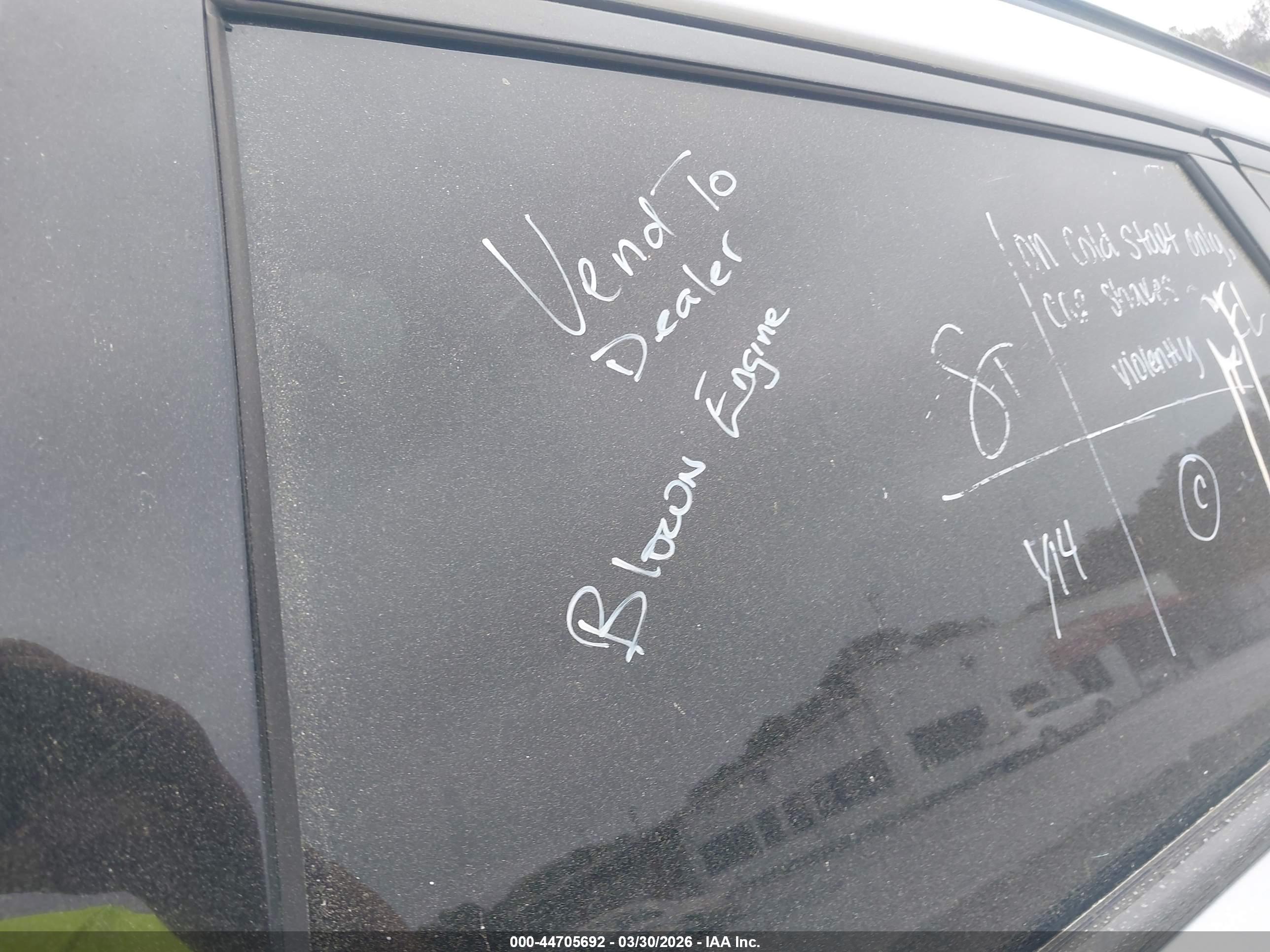 LAND ROVER image 6