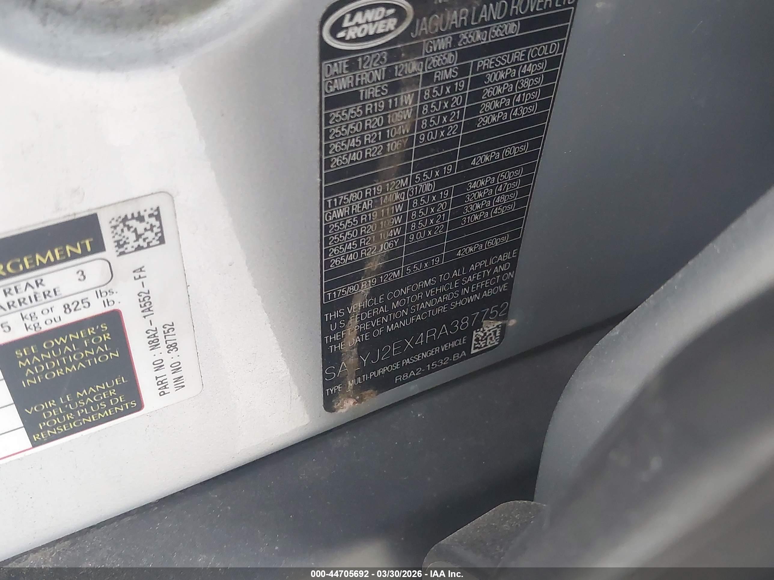 LAND ROVER image 9