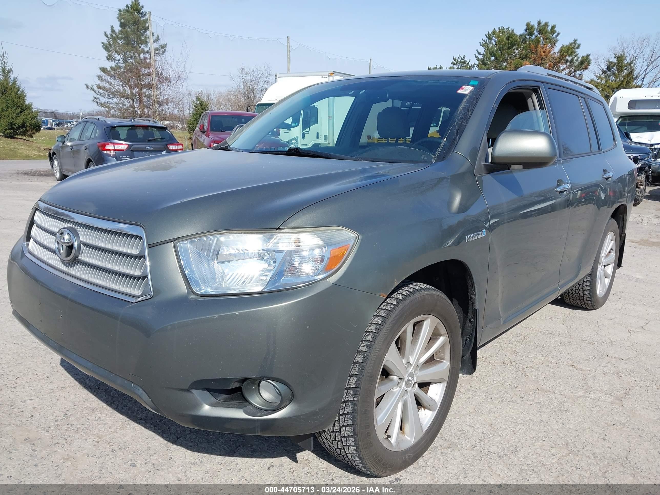 TOYOTA HIGHLANDER image 2