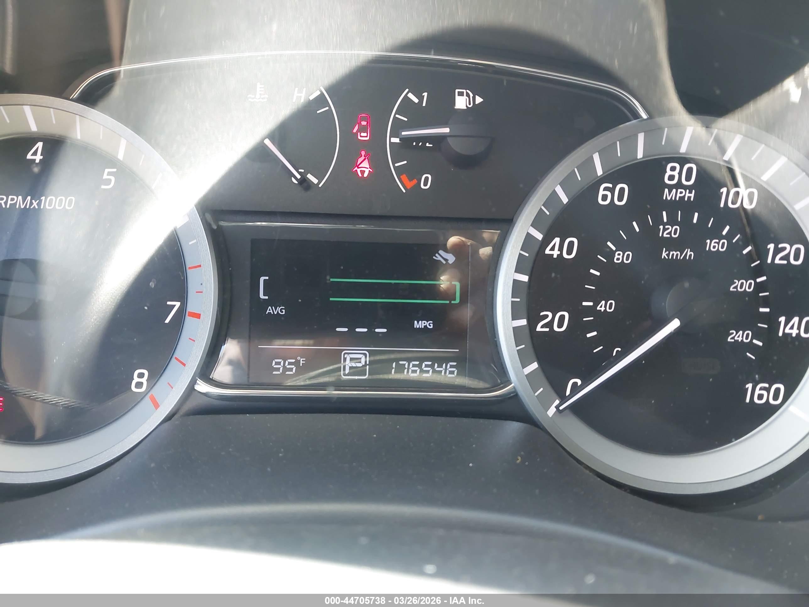 NISSAN SENTRA image 7