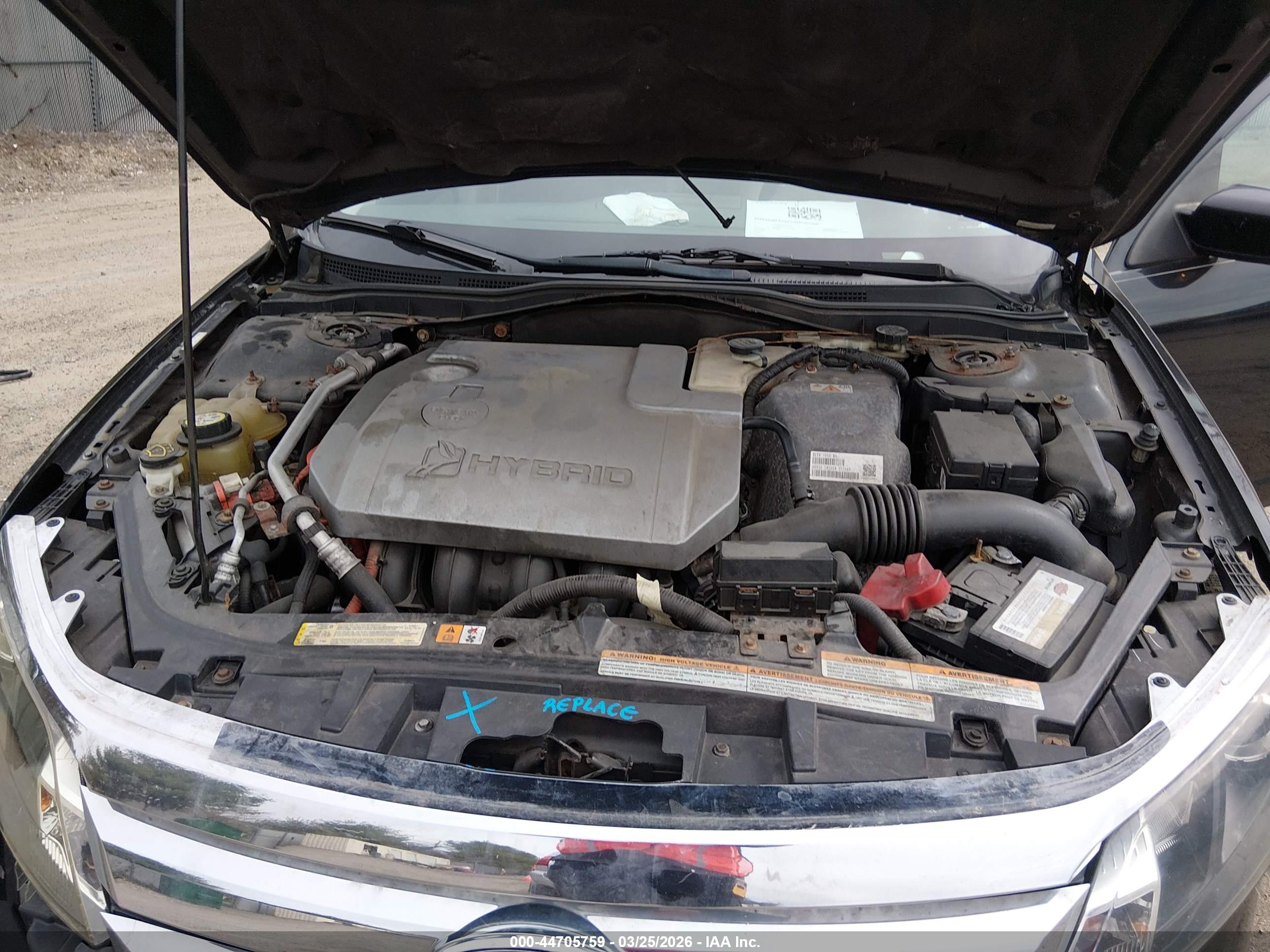 FORD FUSION image 10