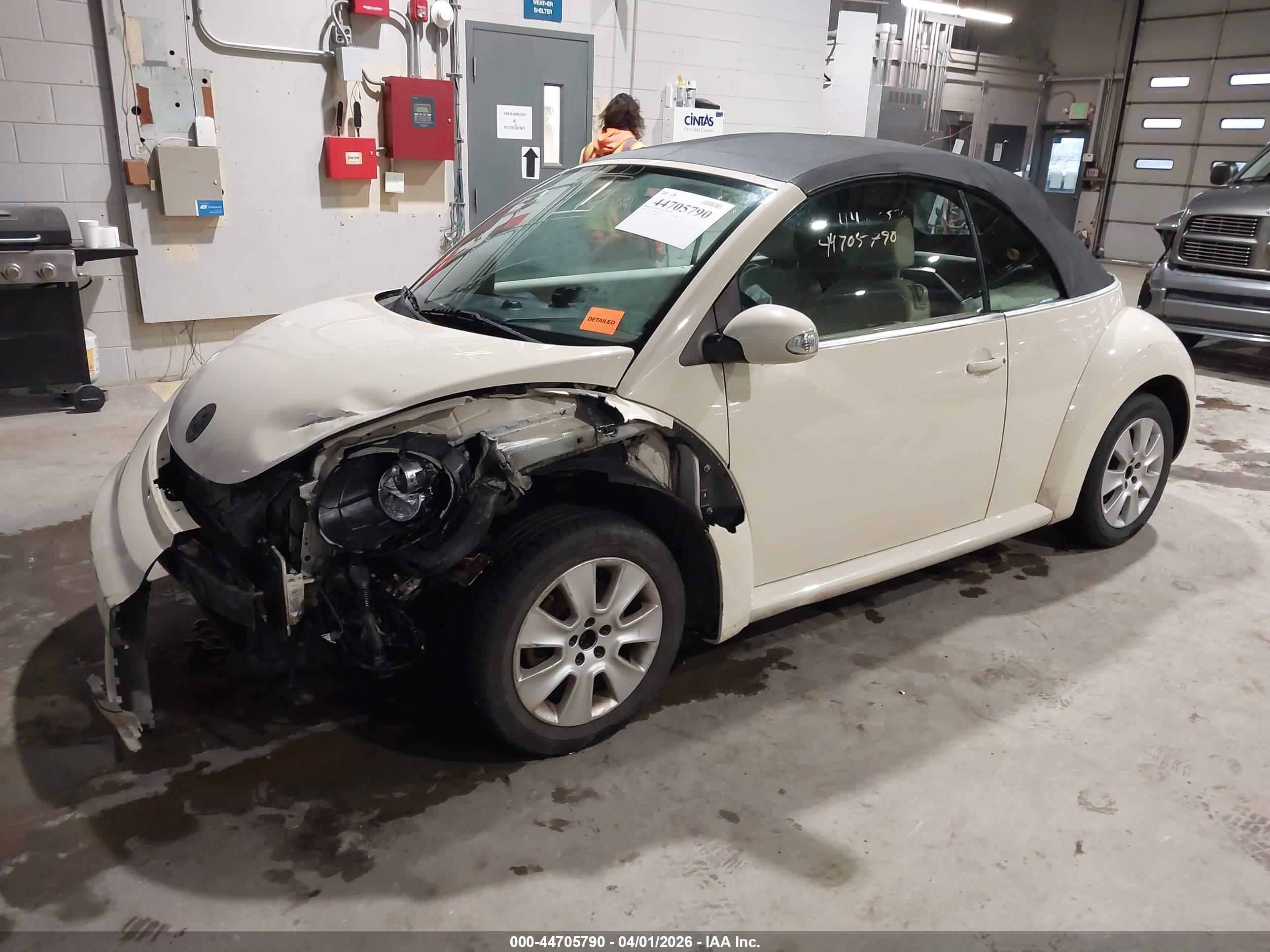 VOLKSWAGEN NEW image 2