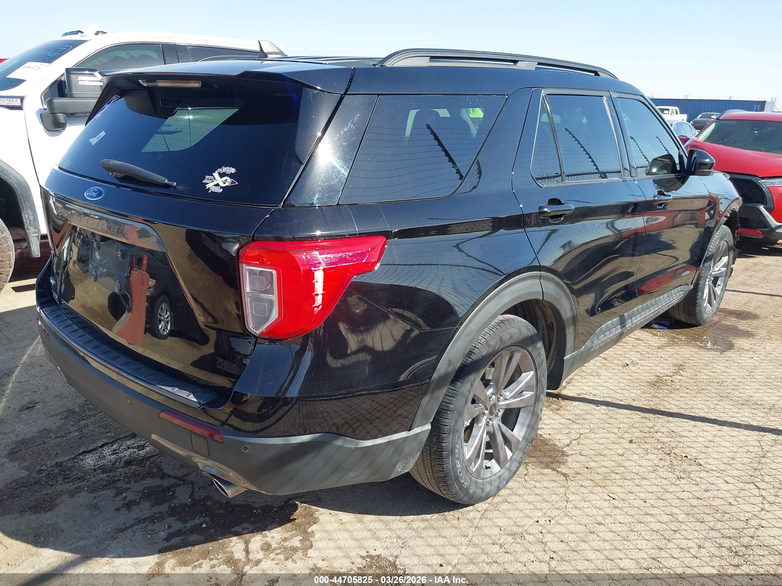 FORD EXPLORER image 4