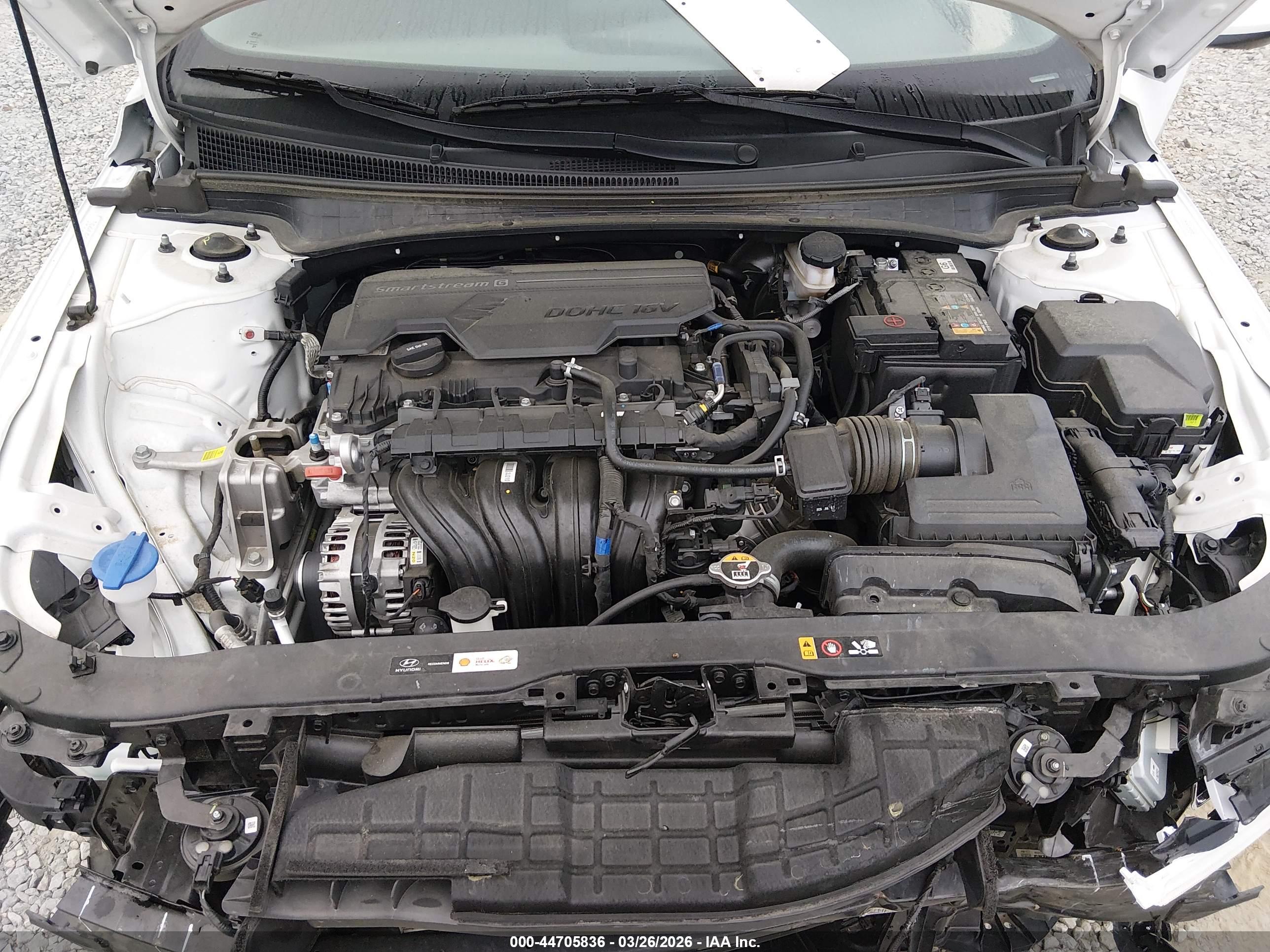 HYUNDAI ELANTRA image 10