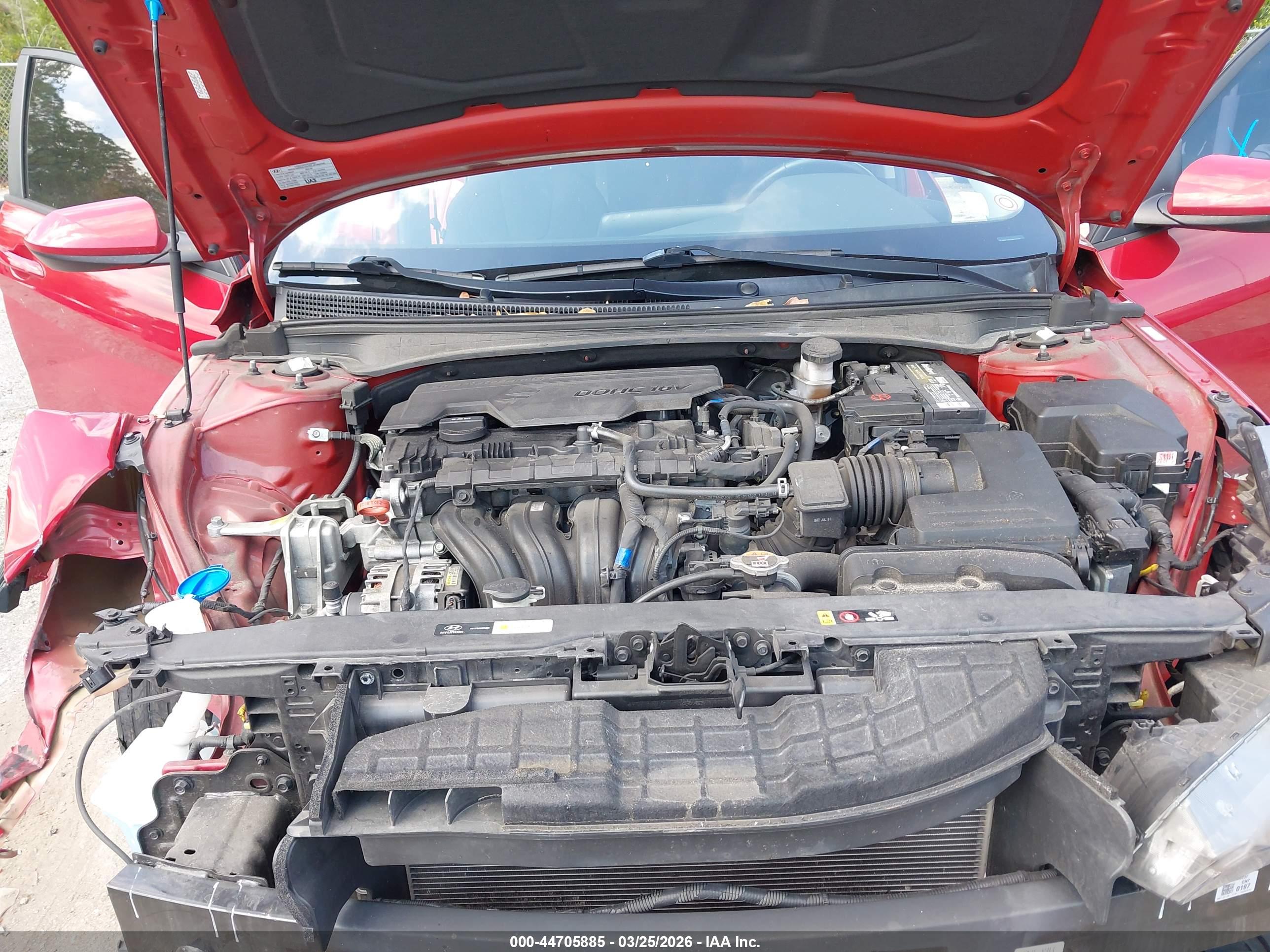 HYUNDAI ELANTRA image 10