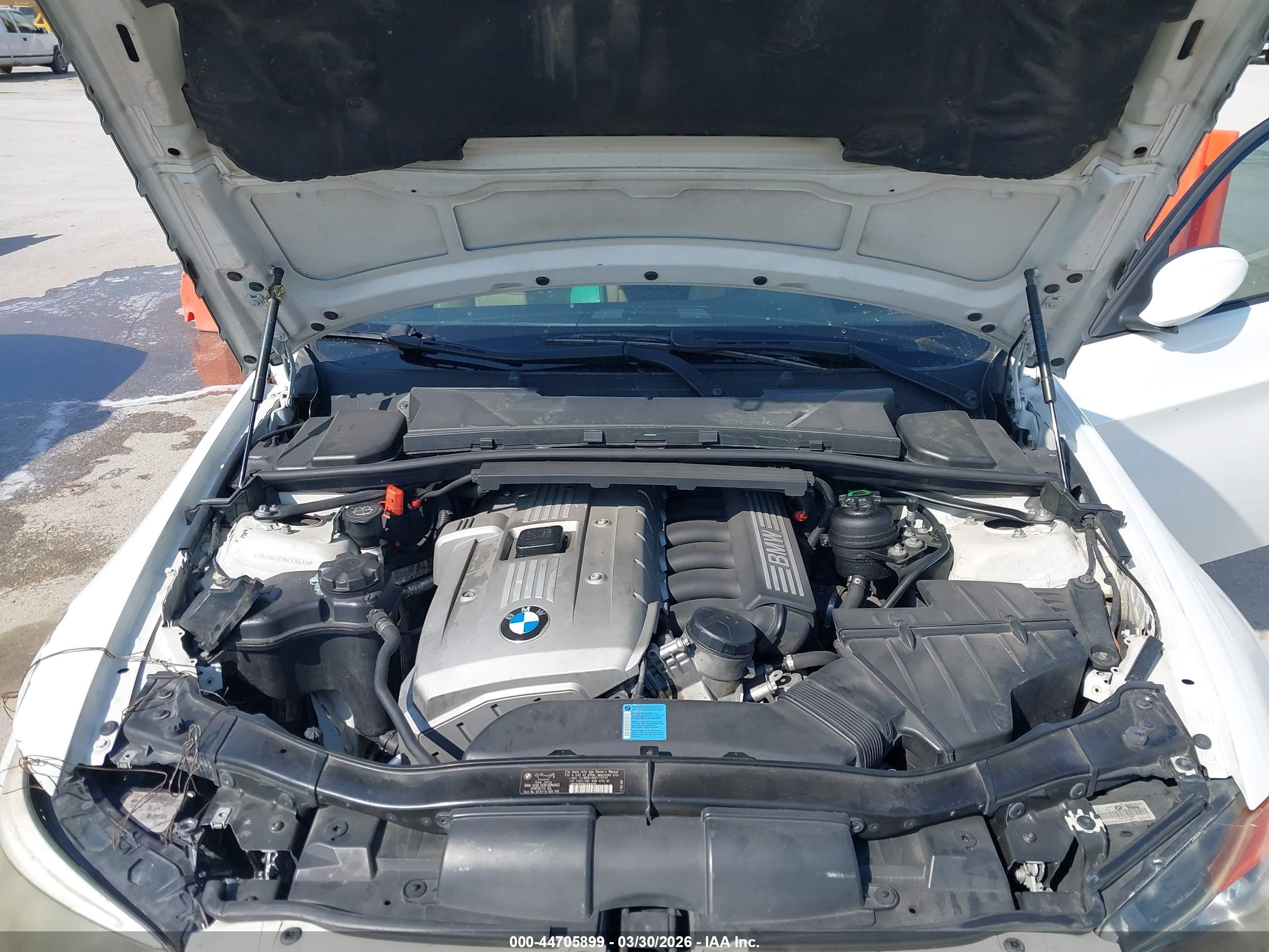 BMW 325I image 10