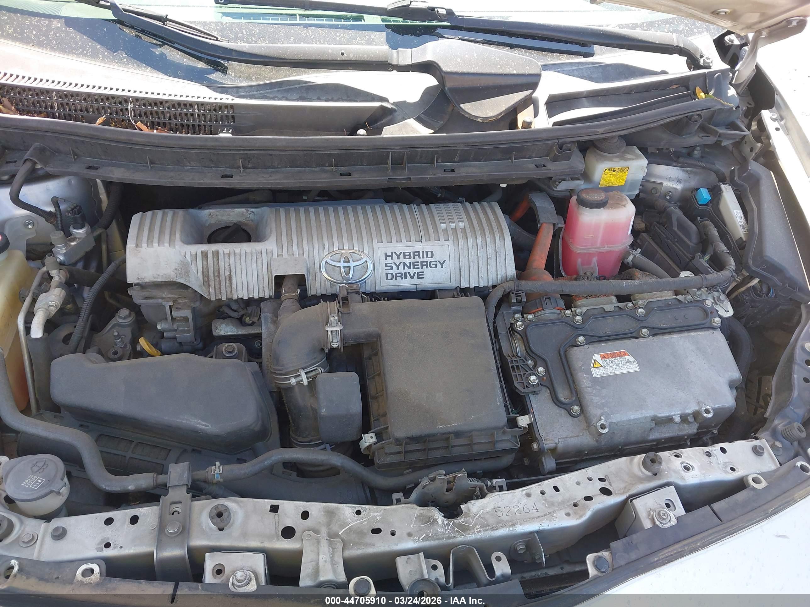 TOYOTA PRIUS image 10