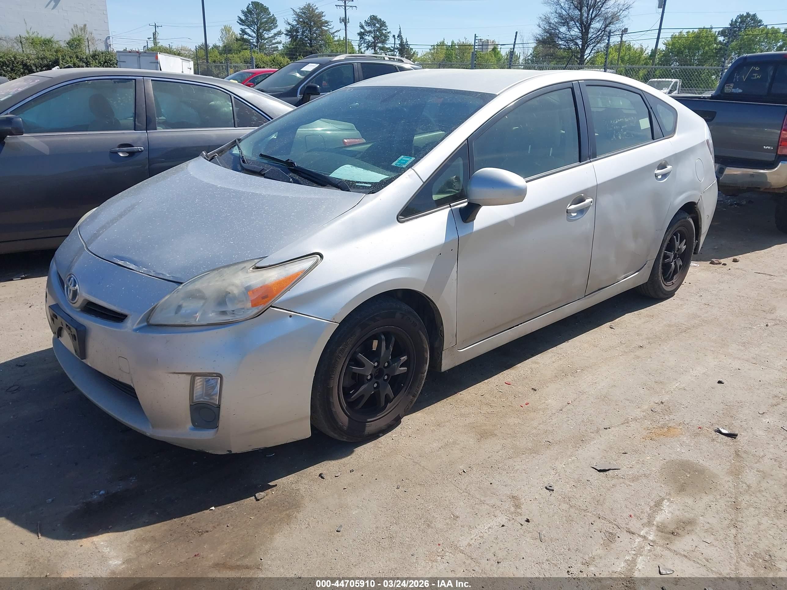 TOYOTA PRIUS image 2