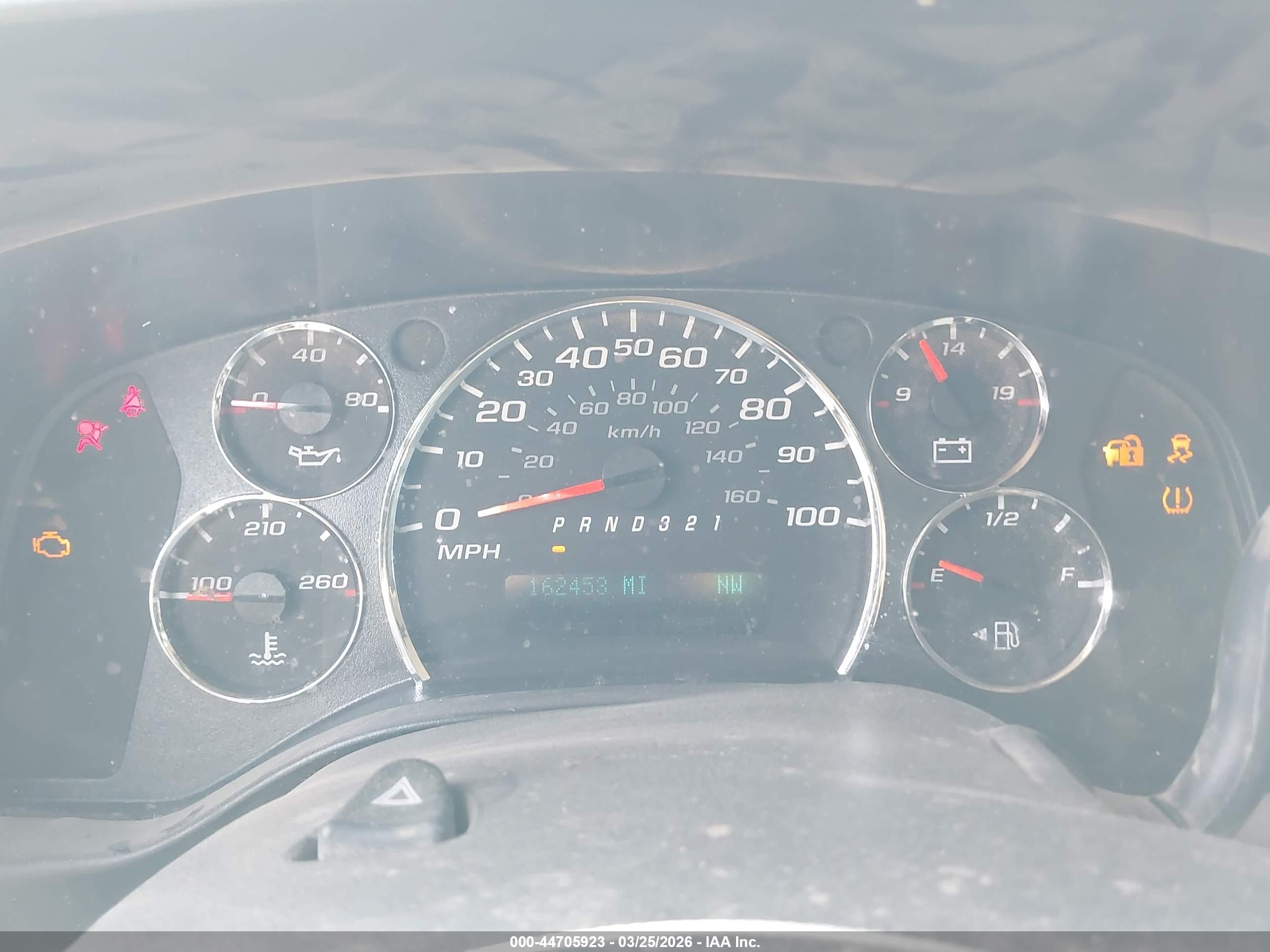 CHEVROLET EXPRESS image 7