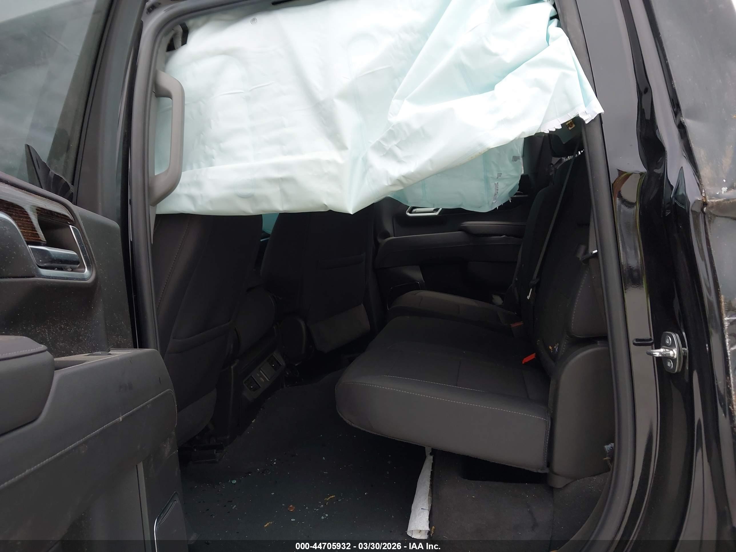 GMC SIERRA image 8