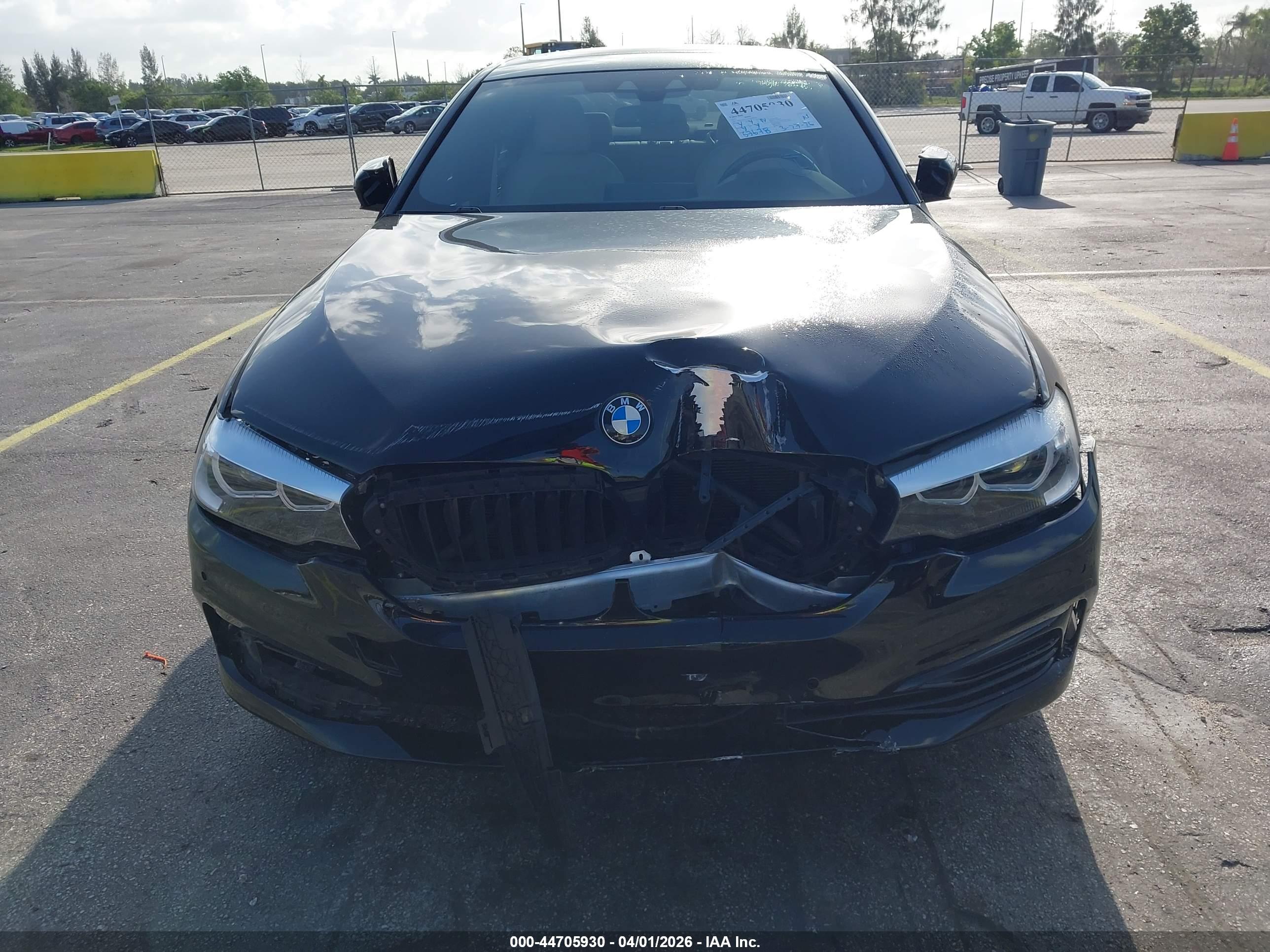 BMW 530I image 6