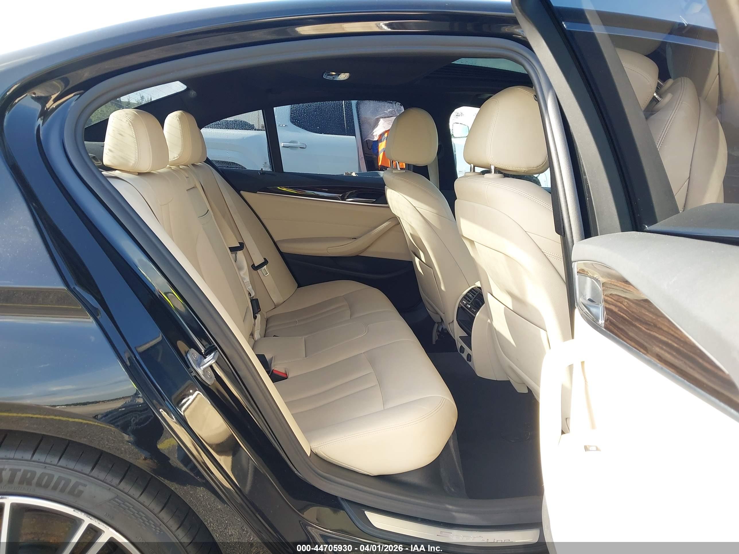 BMW 530I image 8