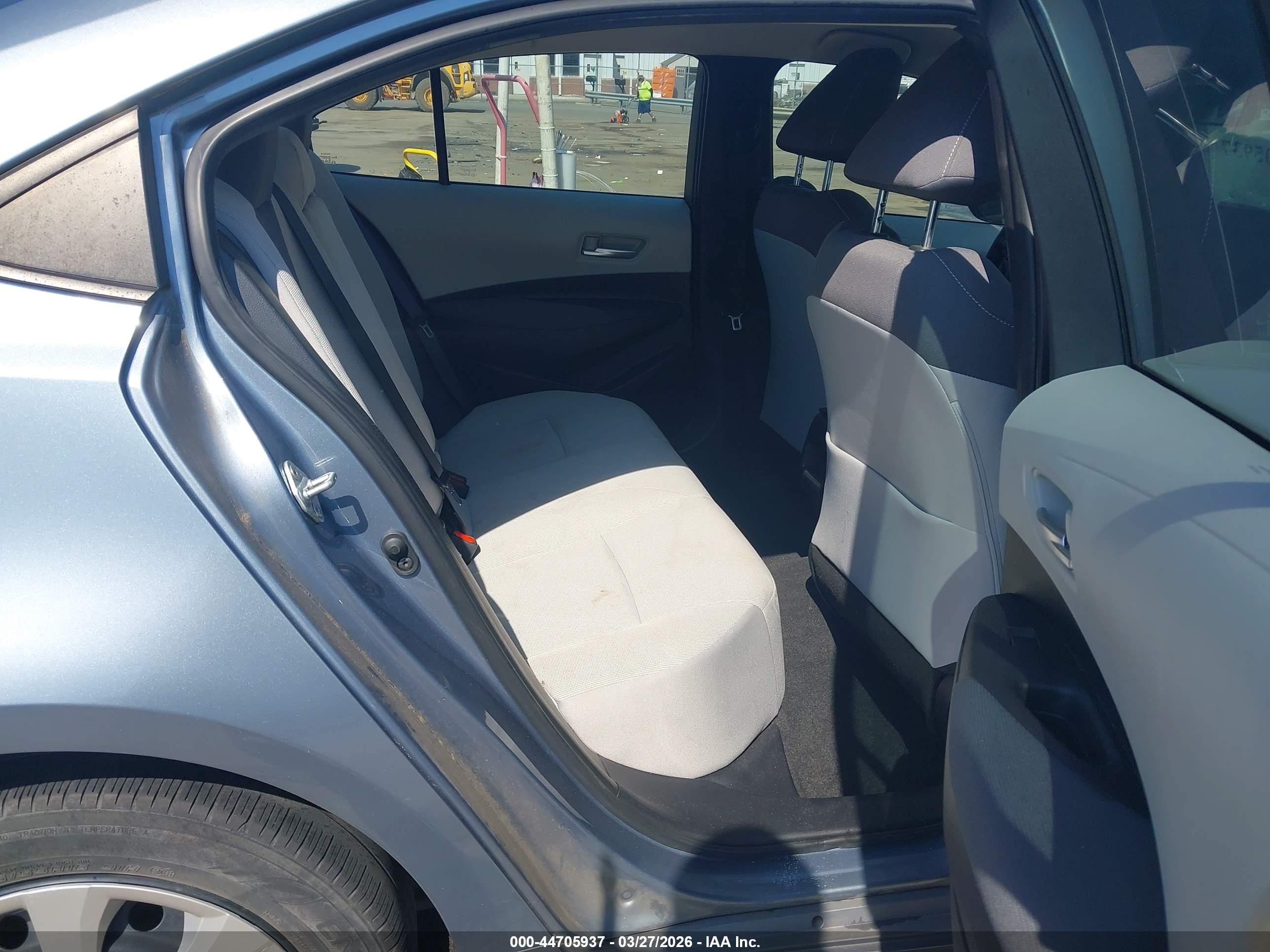 TOYOTA COROLLA image 8