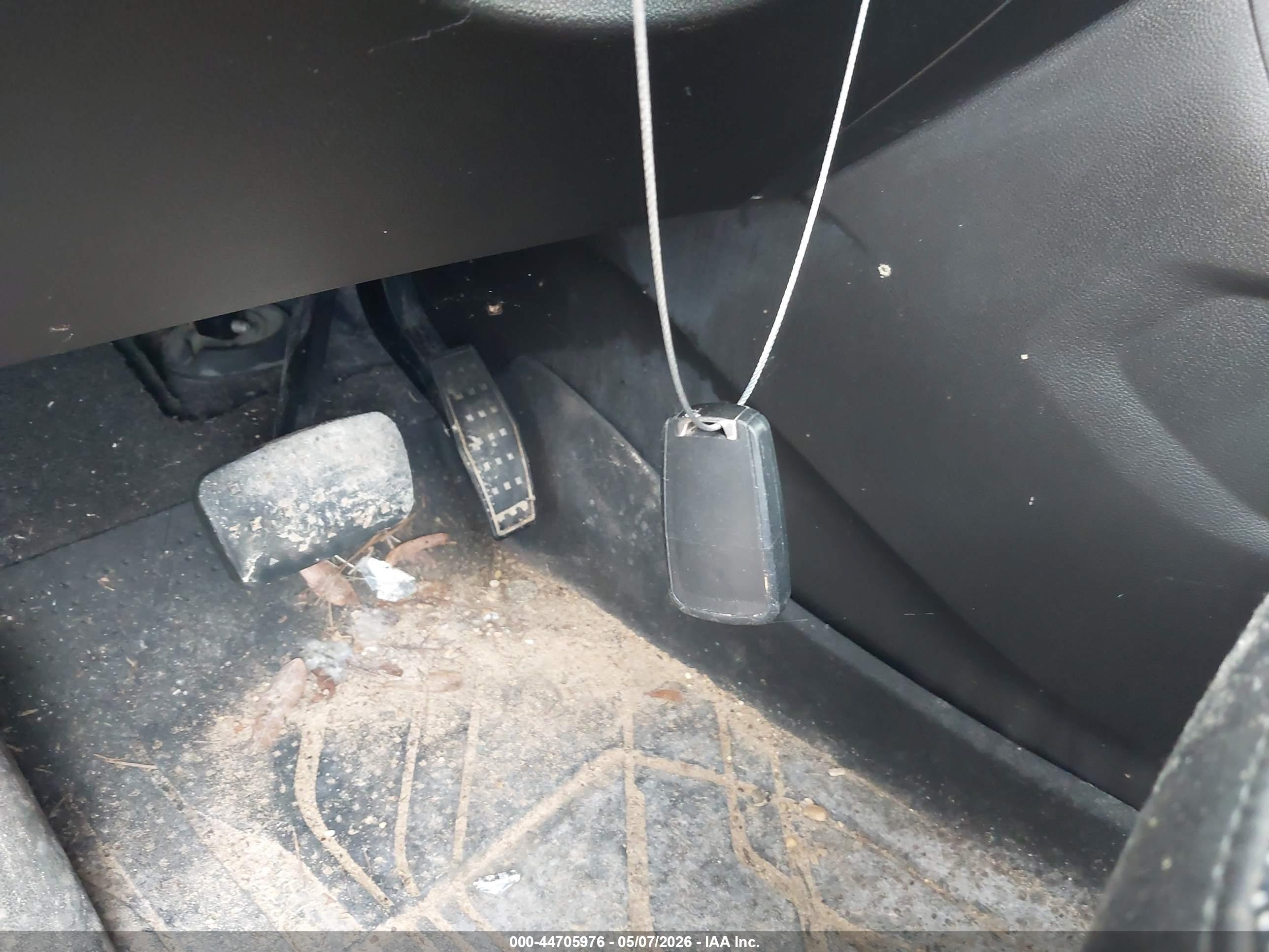 CHEVROLET TRAVERSE image 11