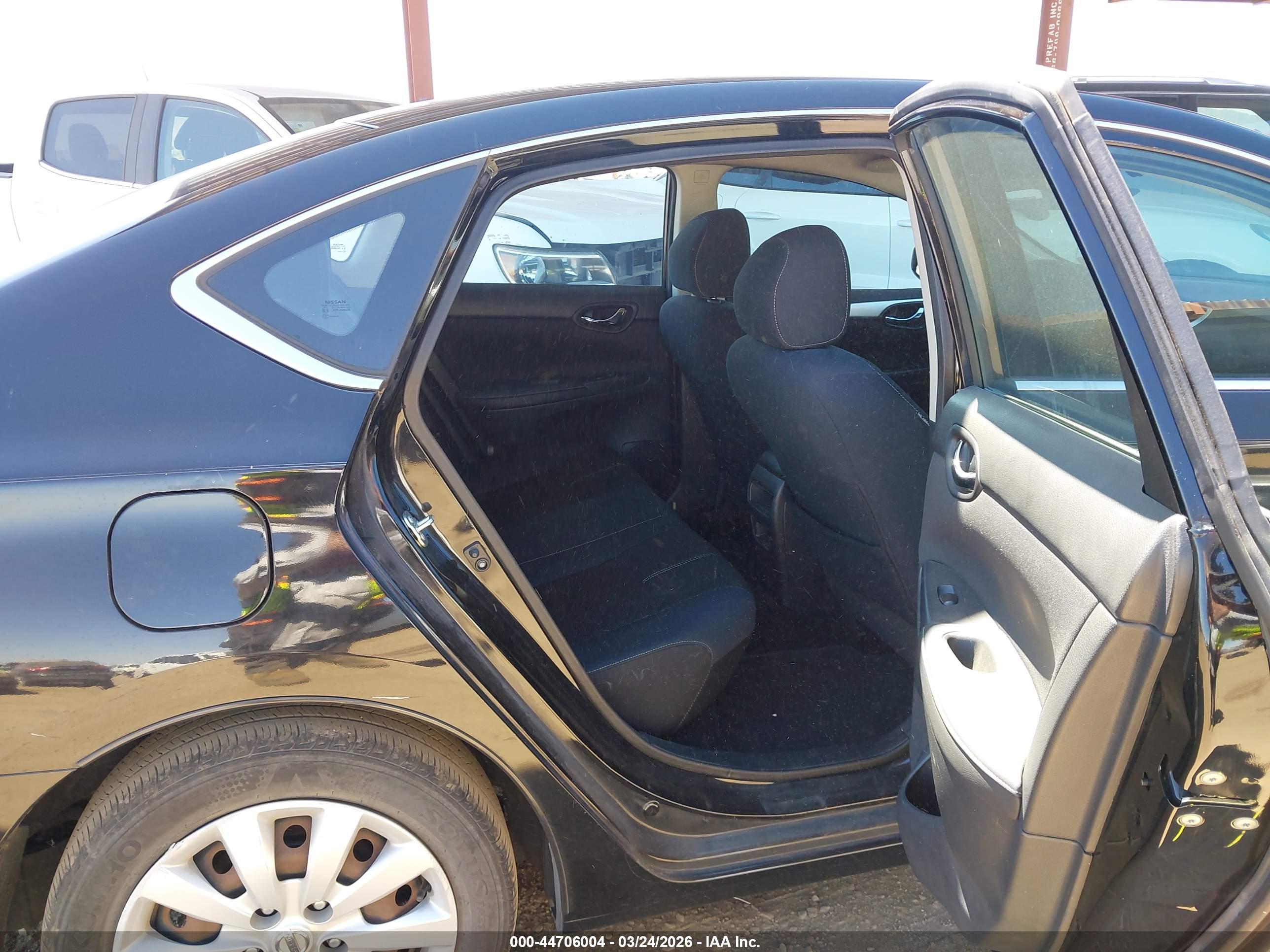 NISSAN SENTRA image 8