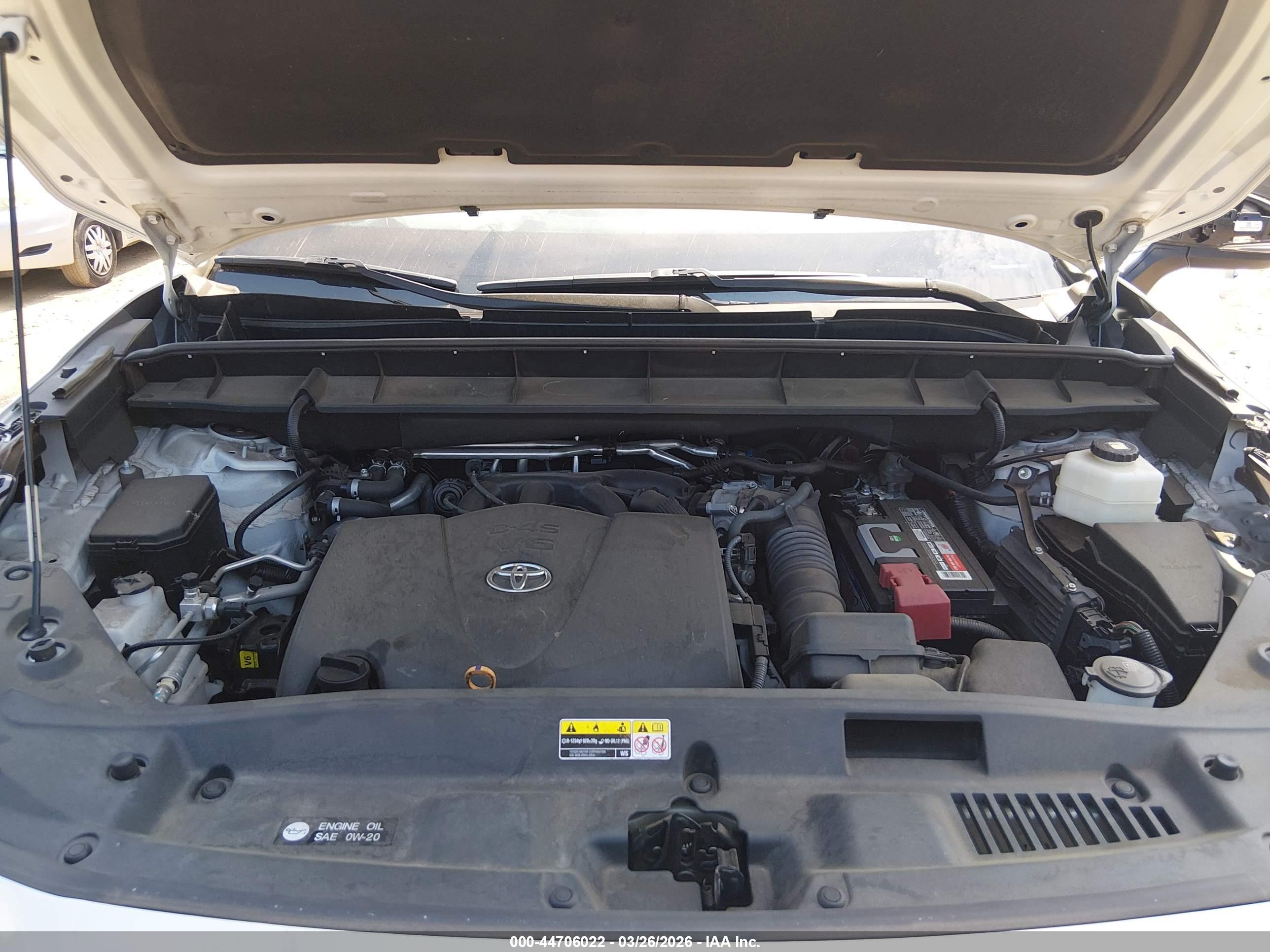 TOYOTA HIGHLANDER image 10