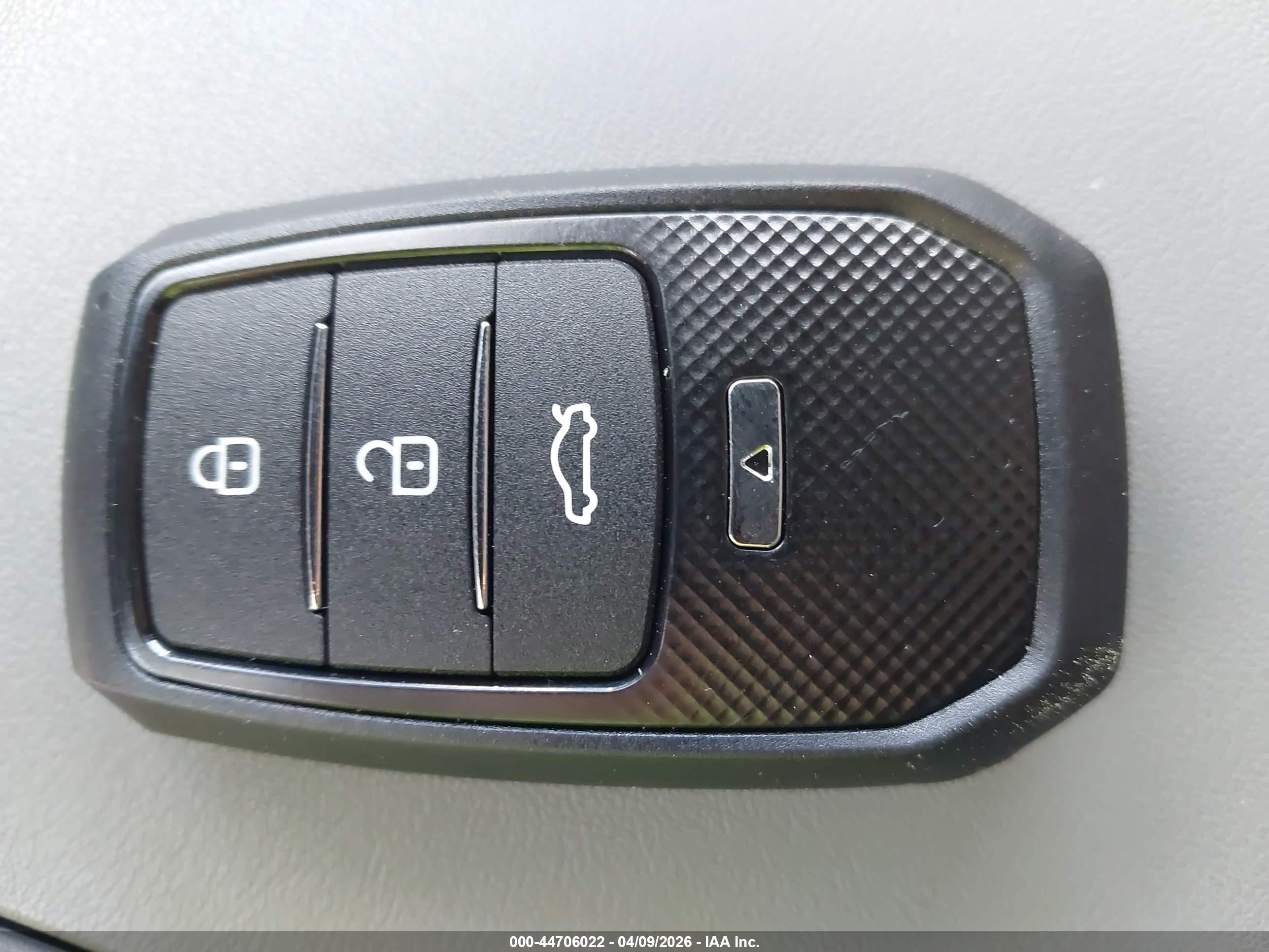 TOYOTA HIGHLANDER image 11
