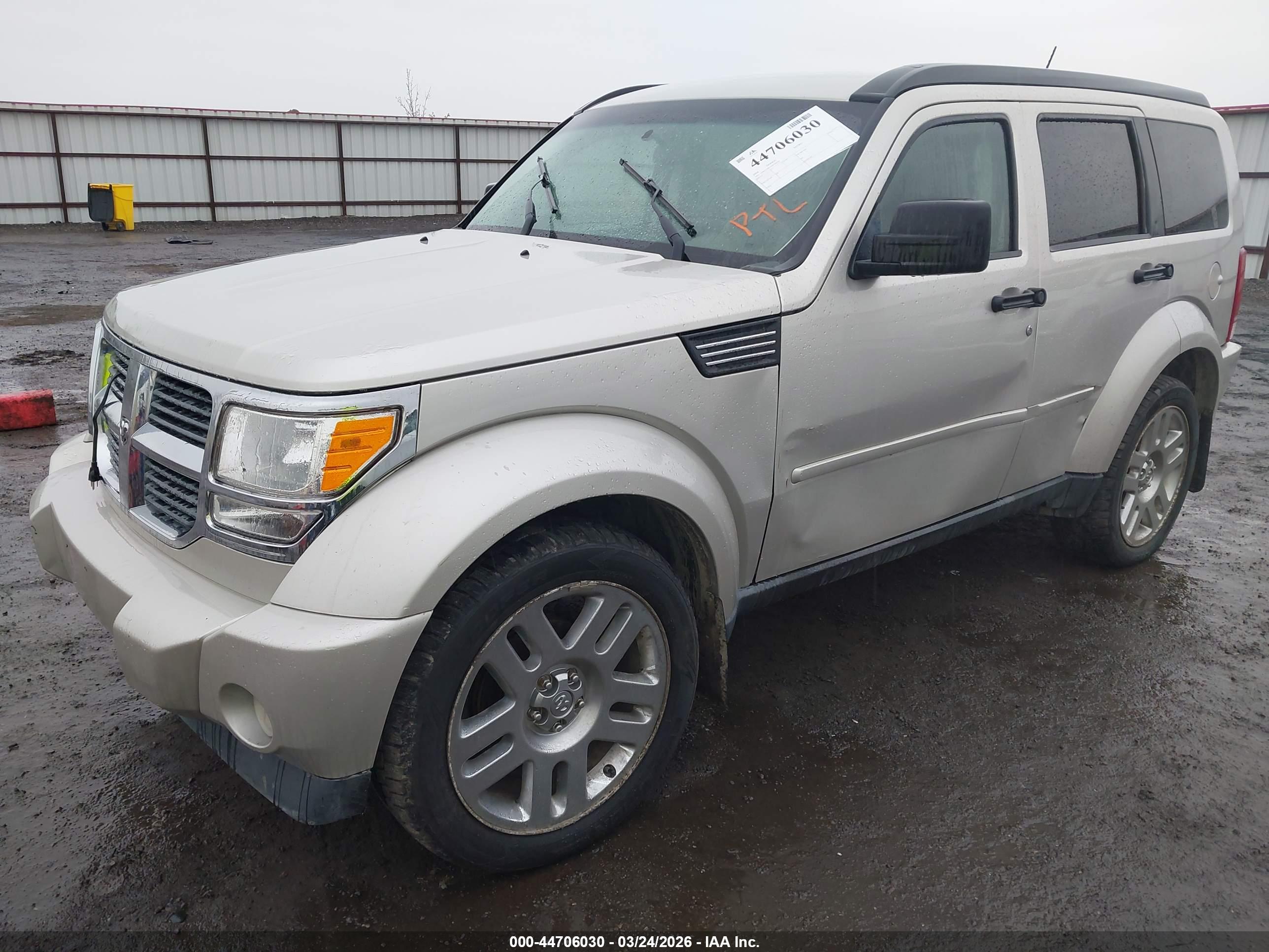 DODGE NITRO image 2