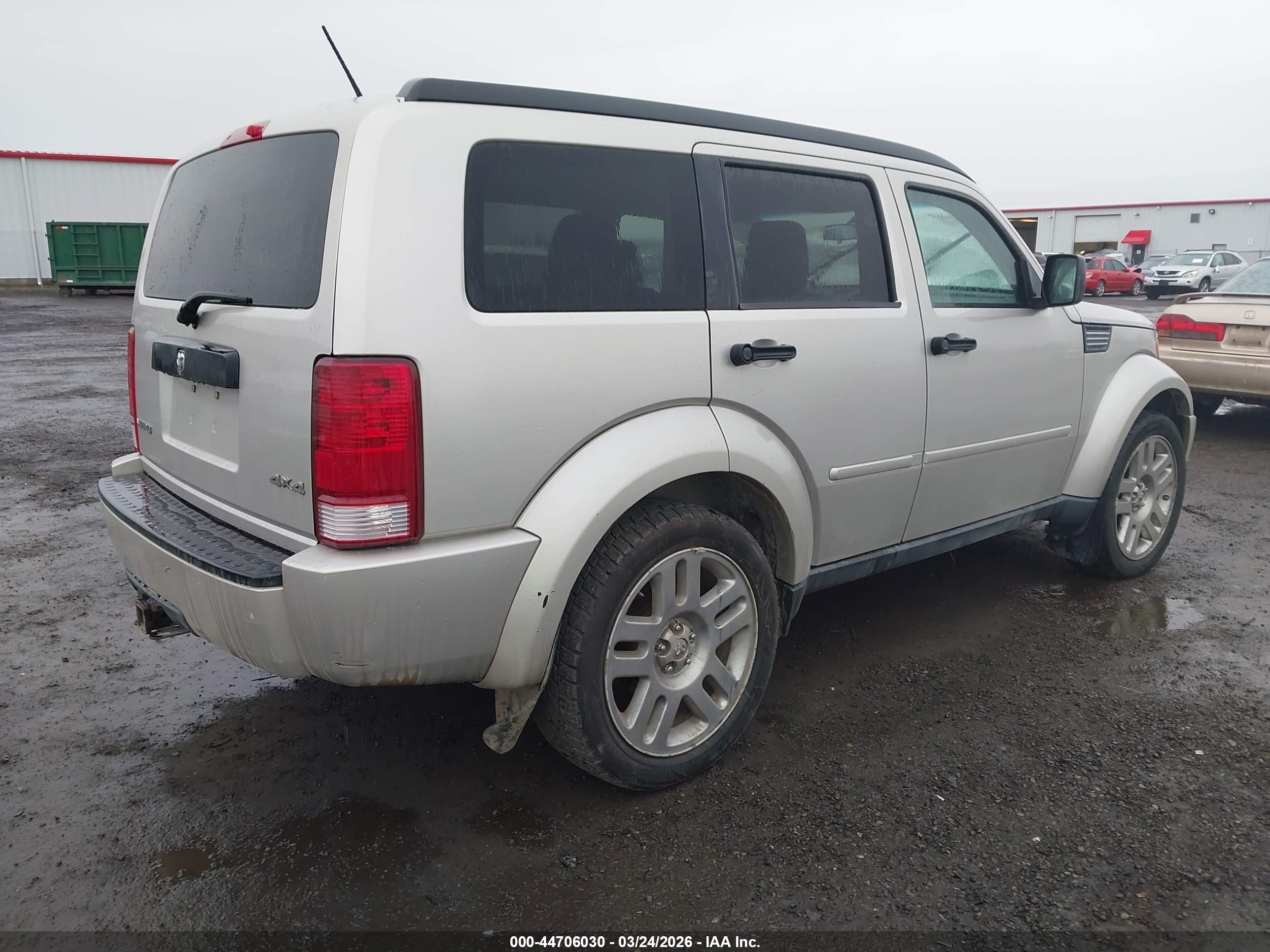 DODGE NITRO image 4