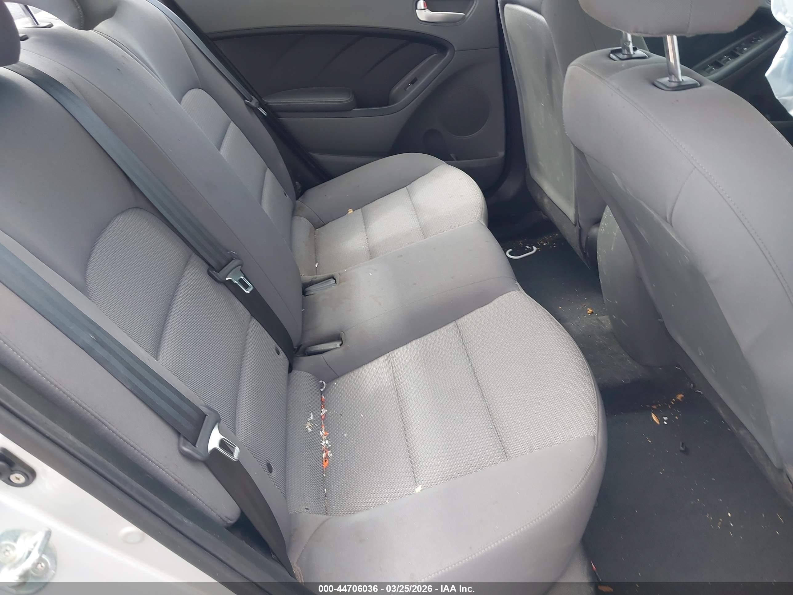 KIA FORTE image 8