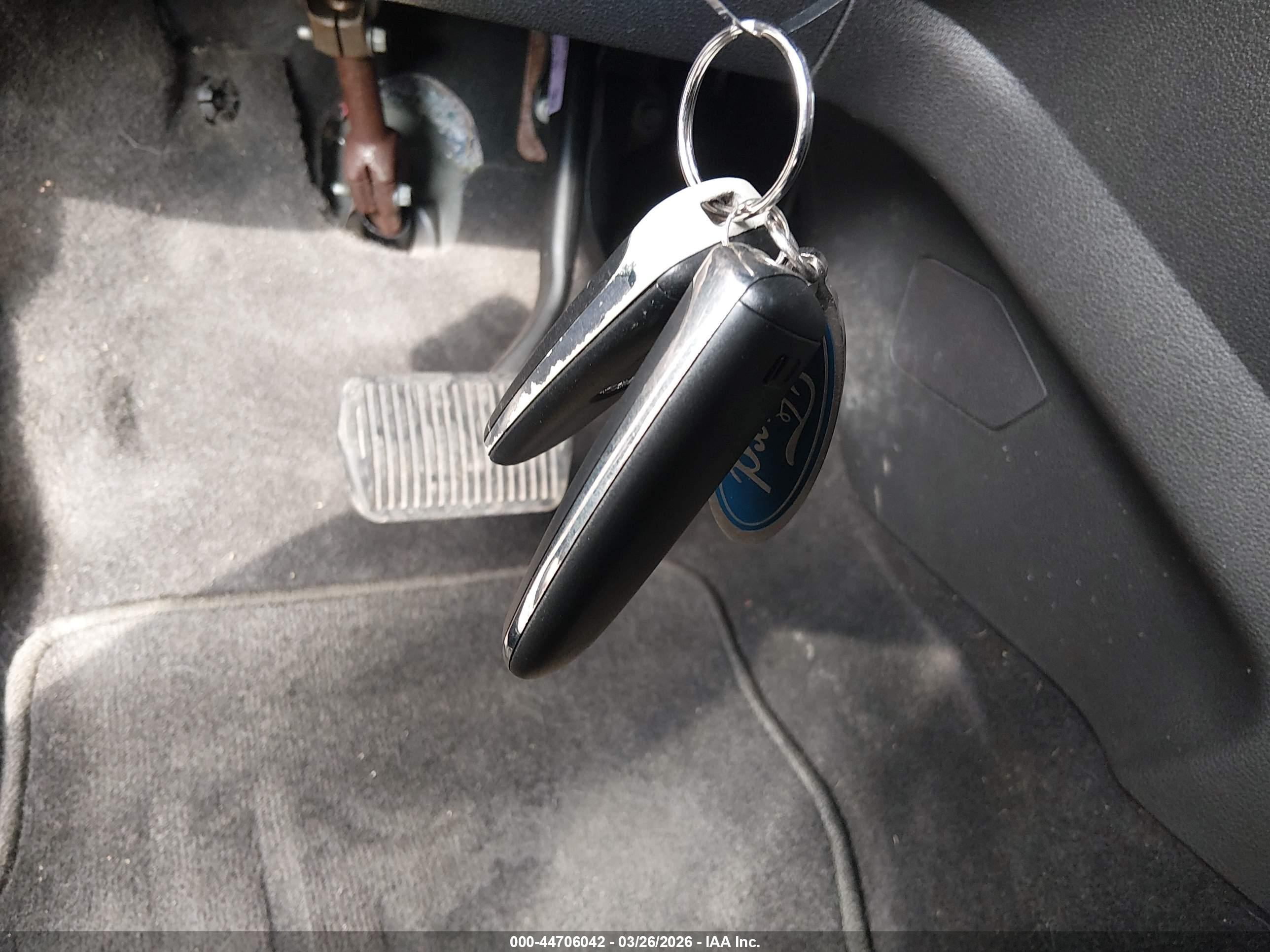 FORD ESCAPE image 11