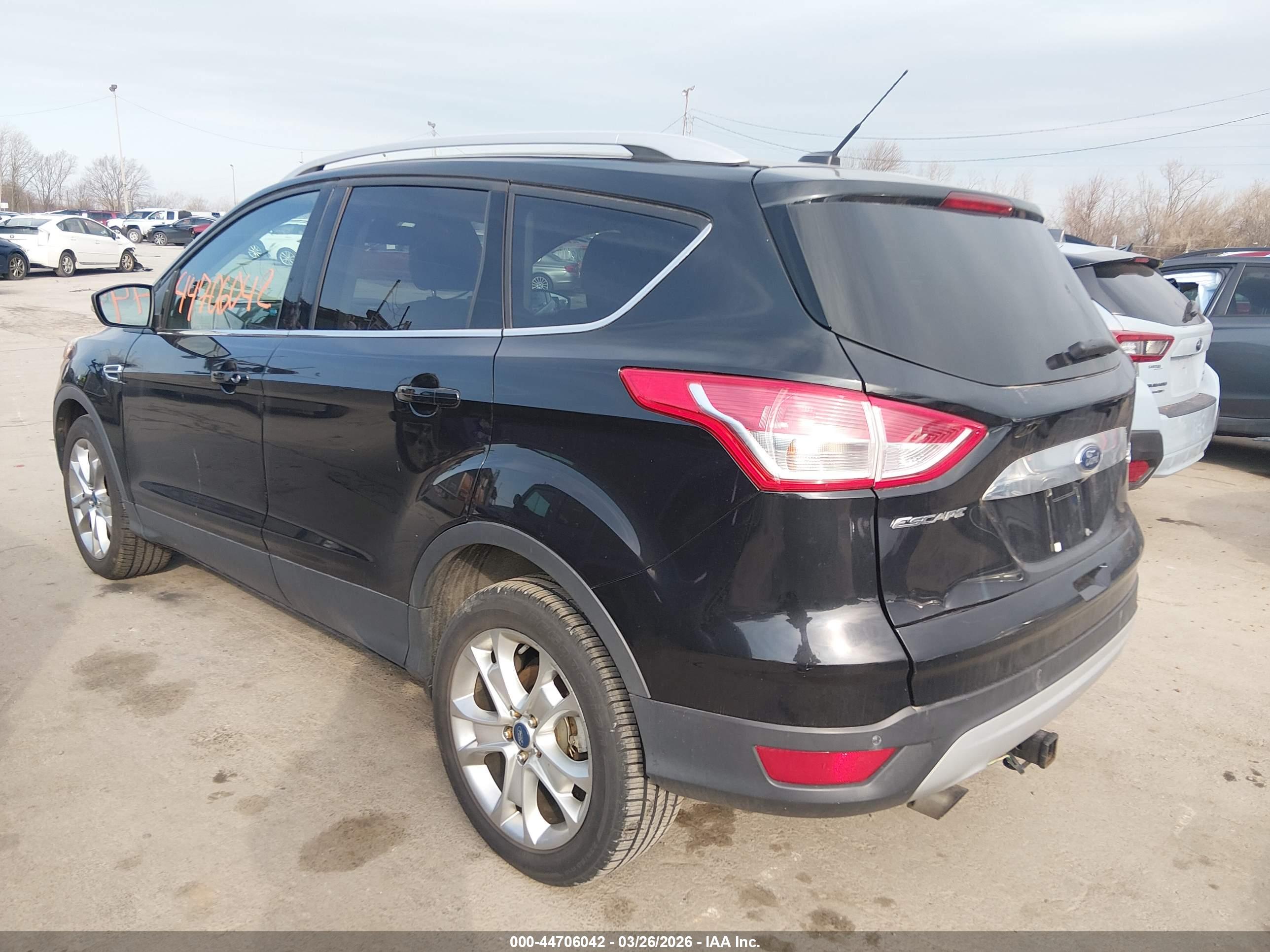 FORD ESCAPE image 3