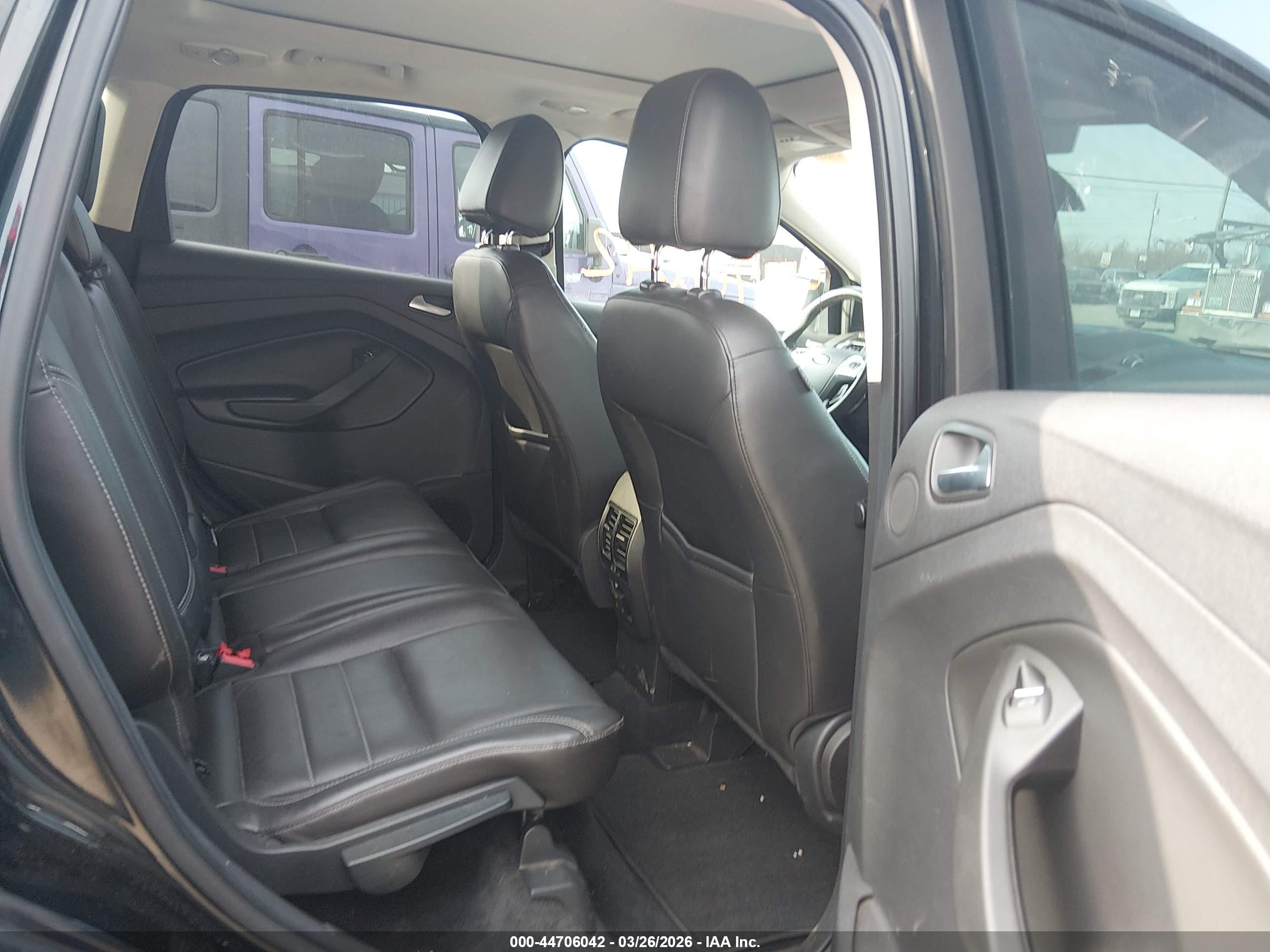 FORD ESCAPE image 8