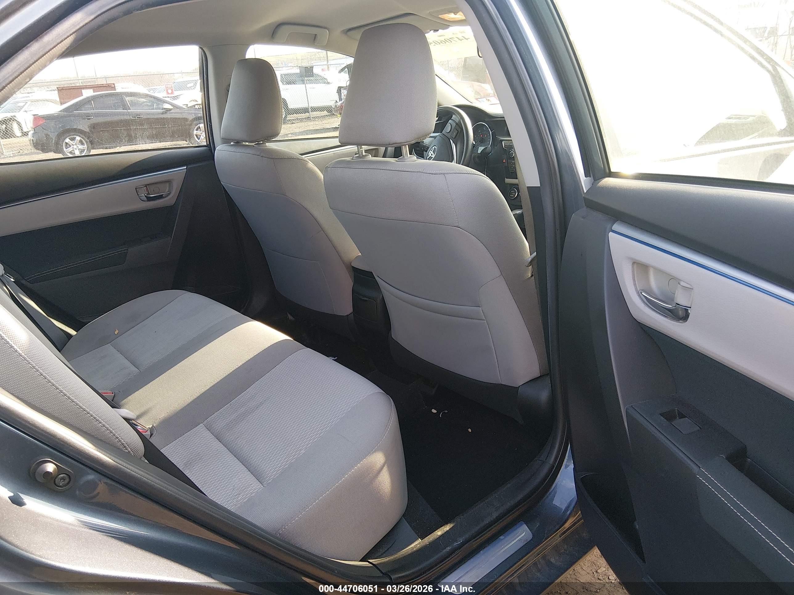 TOYOTA COROLLA image 8