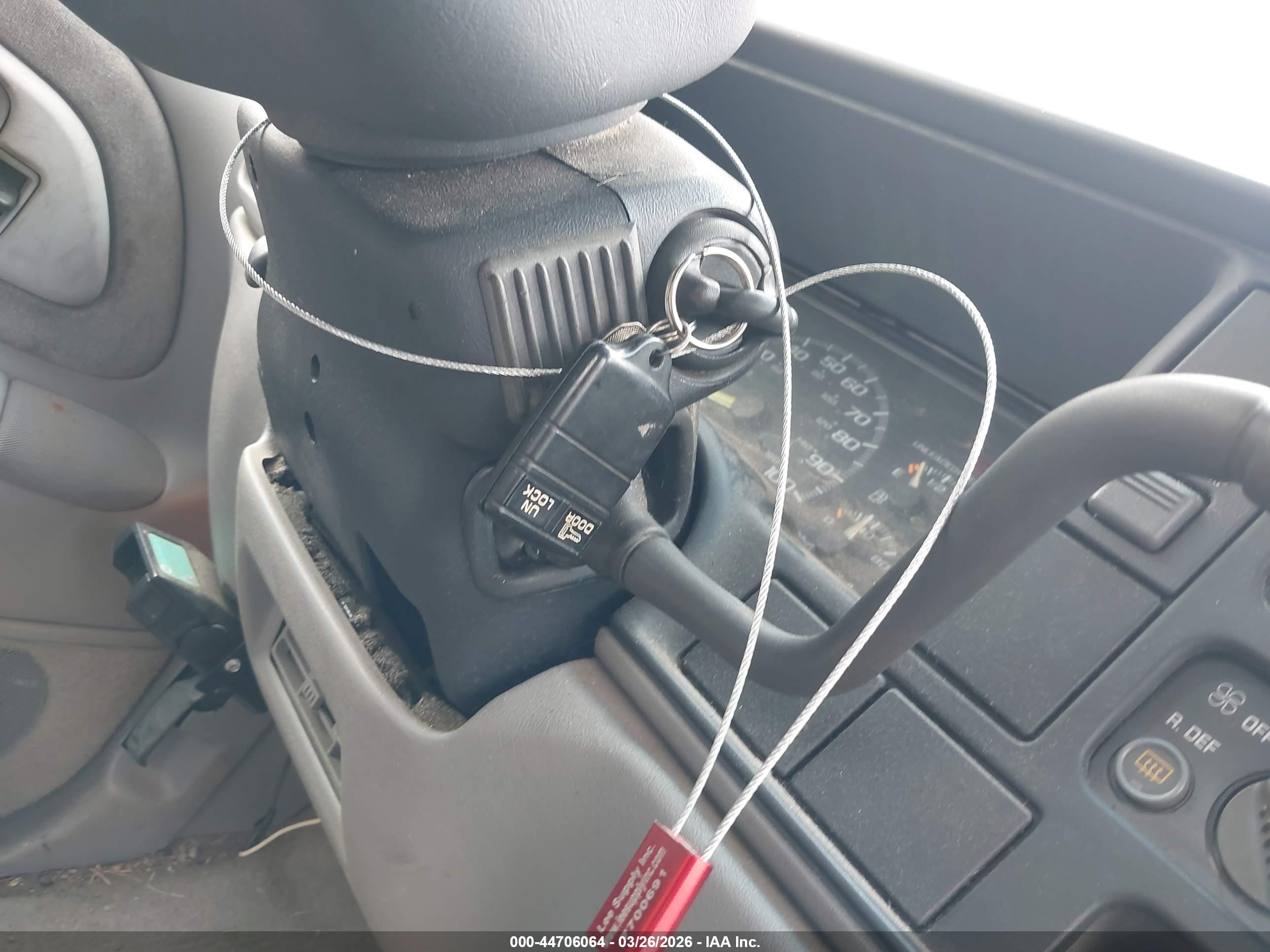 CHEVROLET GMT-400 image 11